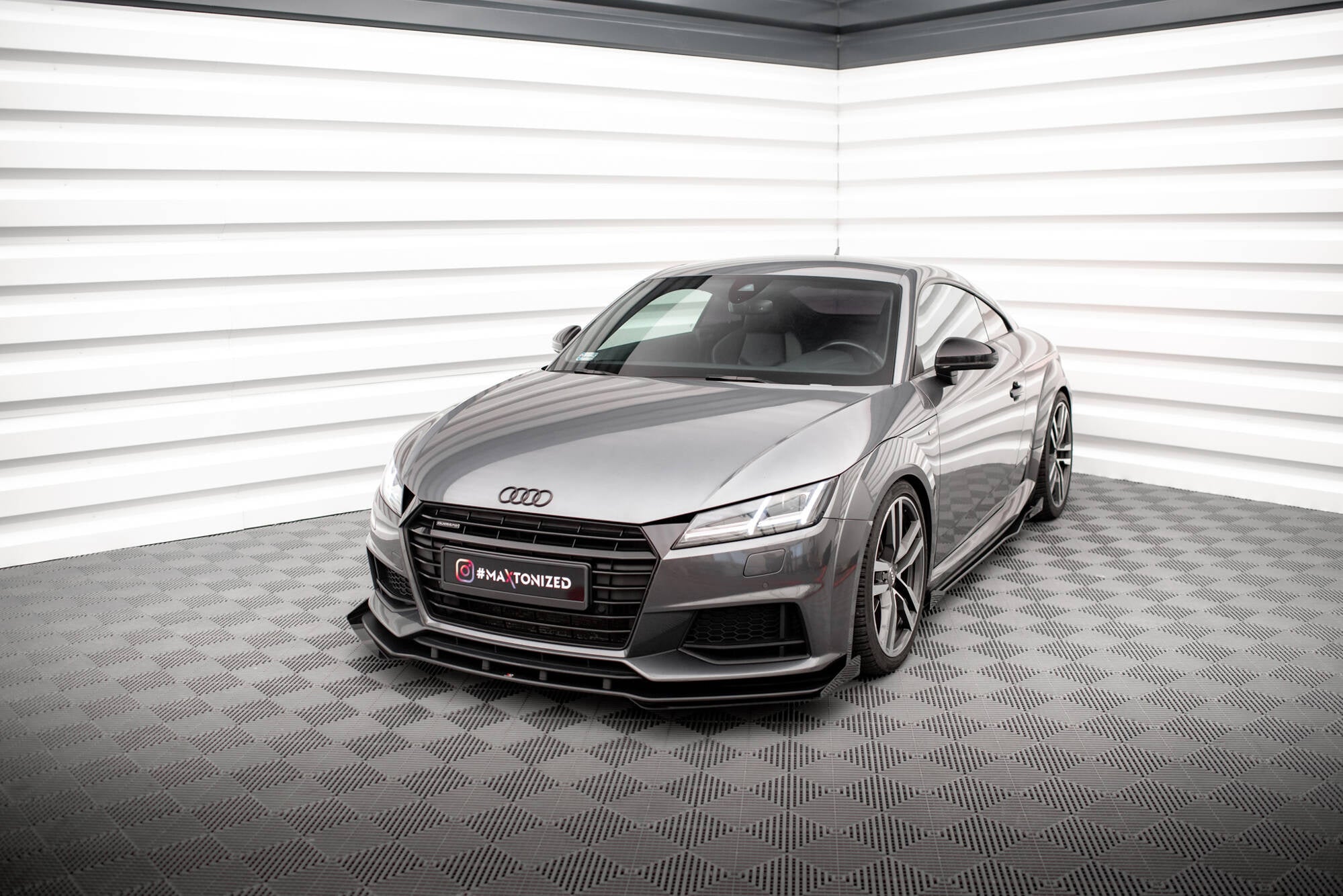Maxton Design Front Flaps para Audi TT S / S-Line 8S - imagen 2