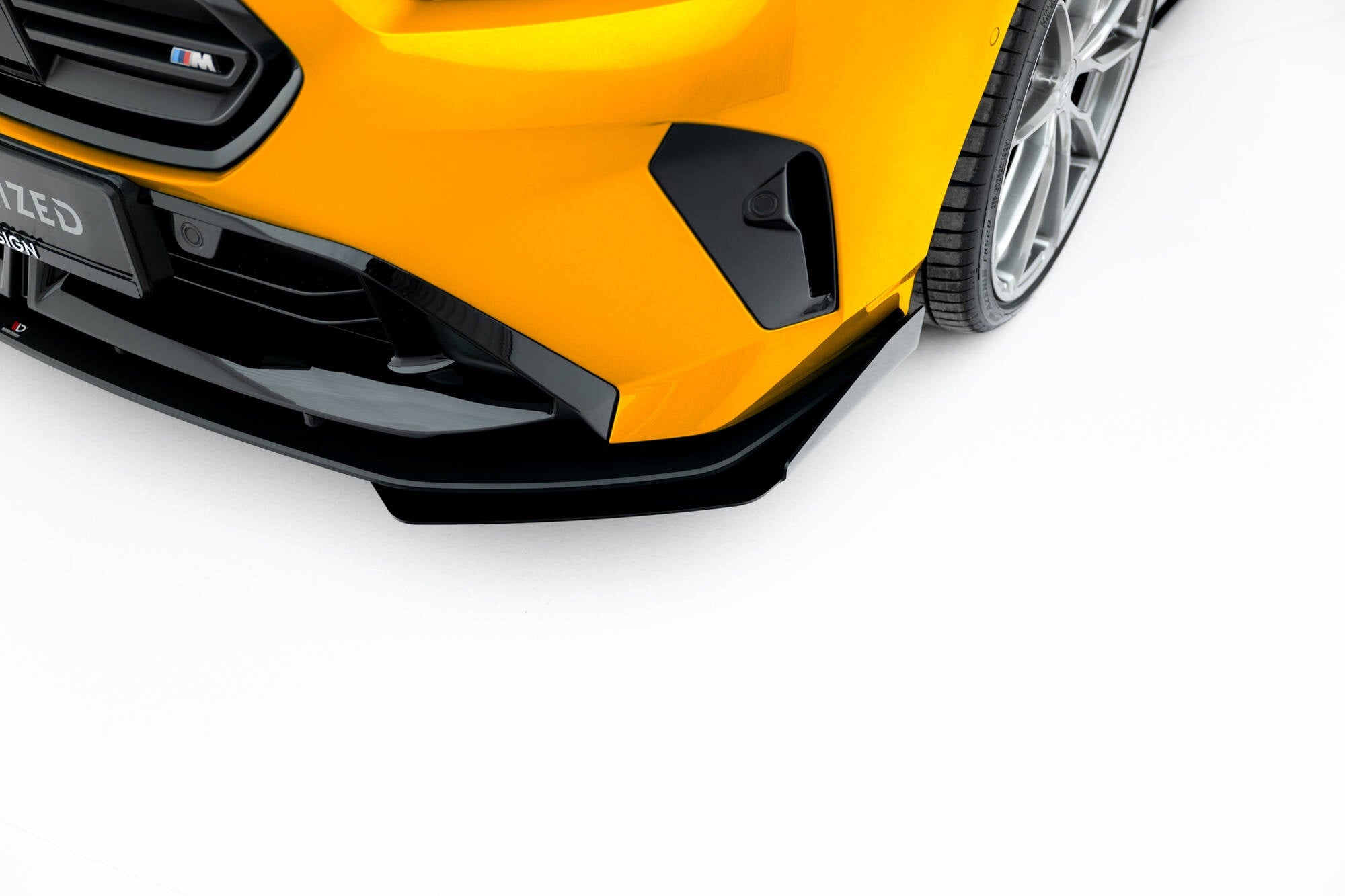 Maxton Design Front Flaps para BMW 1 M-Pack F70 - imagen 1