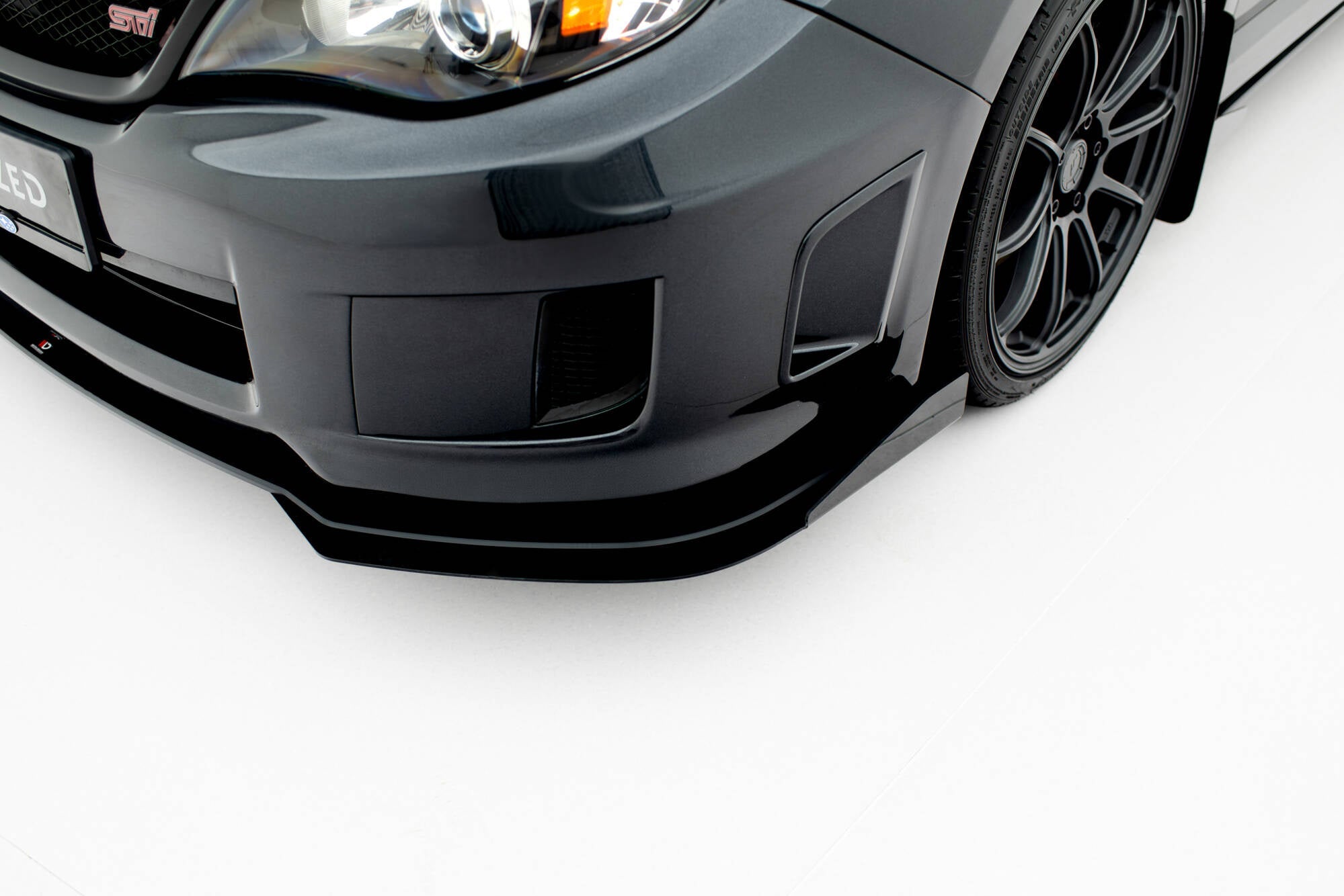 Maxton Design Front Flaps para Subaru Impreza WRX STI Mk3 Facelift - imagen 1