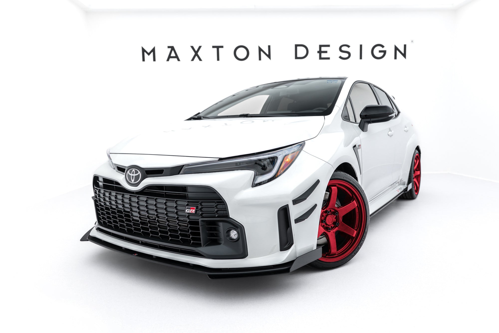 Maxton Design Front Flaps para Toyota GR Corolla Mk12 - imagen 2