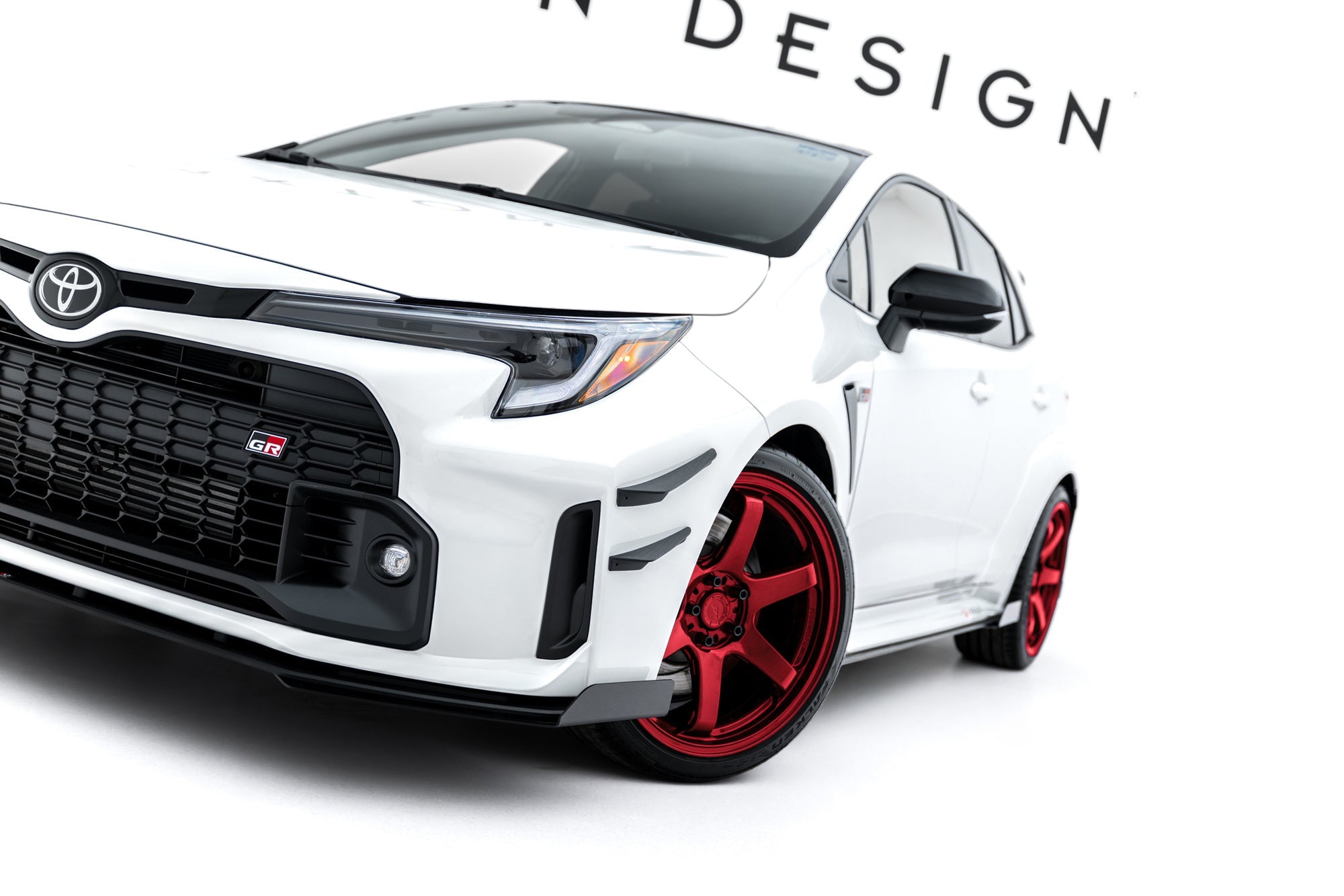 Maxton Design Front Flaps para Toyota GR Corolla Mk12 - imagen 4