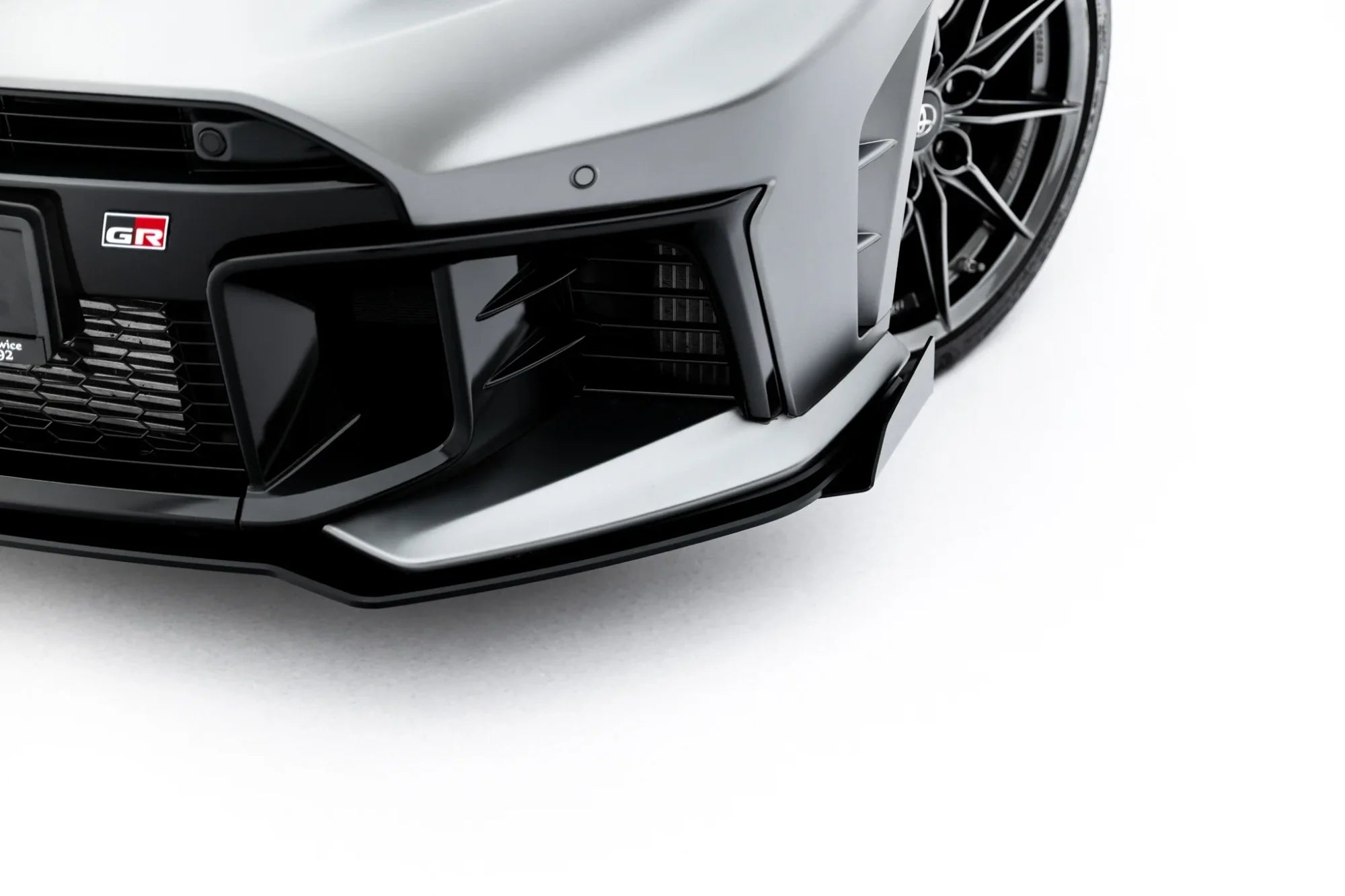 Maxton Design Front Flaps para Toyota GR Yaris Mk4 Facelift - imagen 1