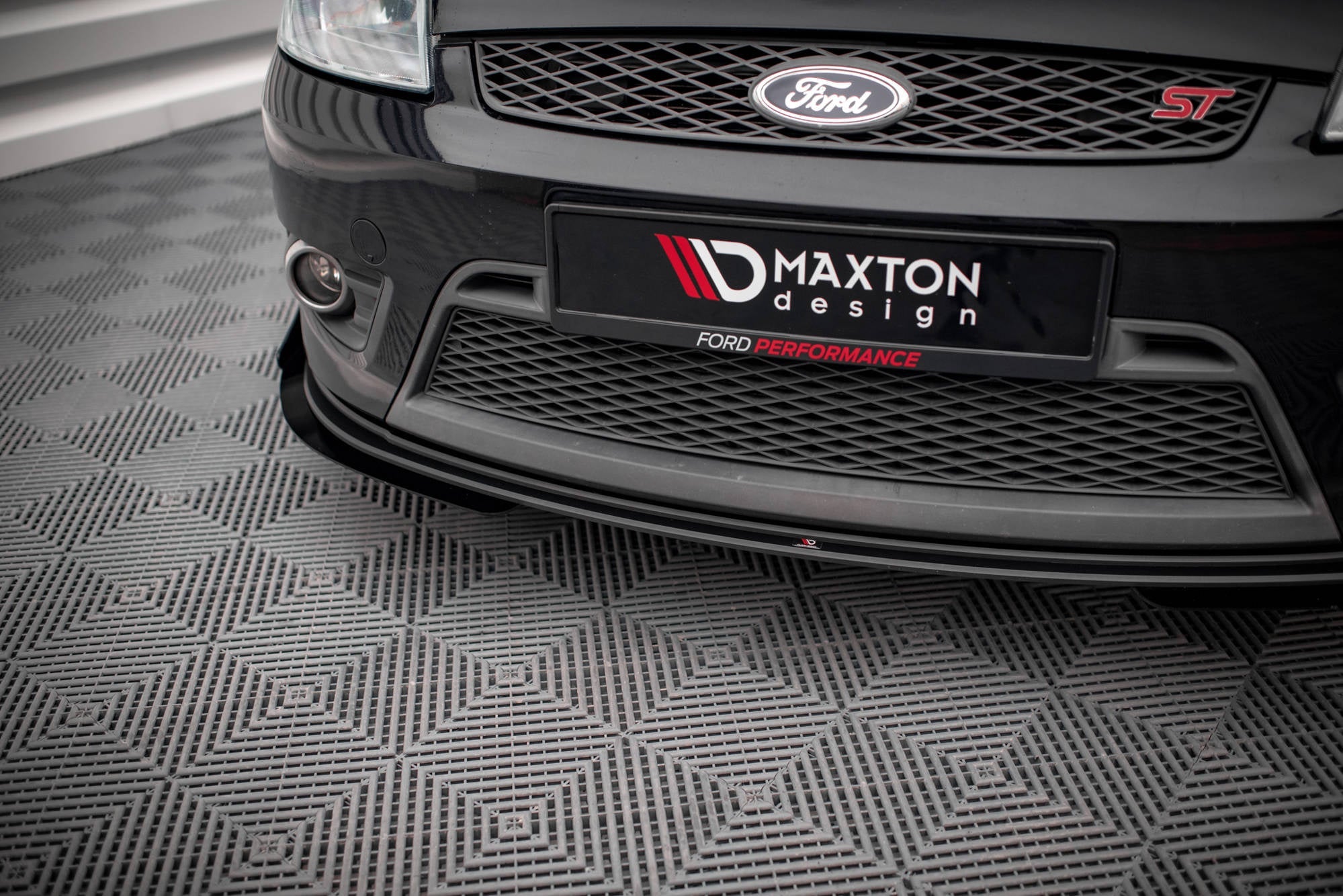 Maxton Design Front Flaps para Ford Fiesta ST Mk6 - imagen 1