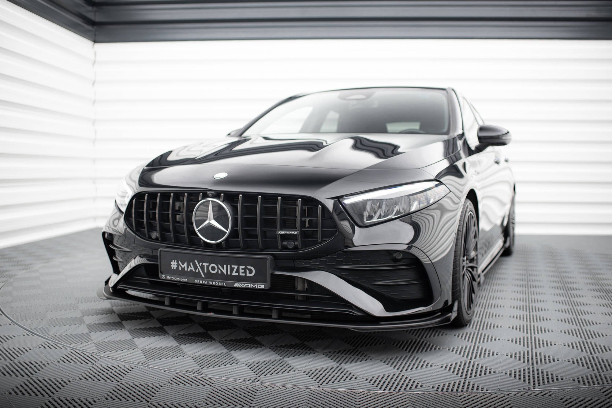 Maxton Design Front Flaps para Mercedes-AMG A35 W177 Facelift - imagen 3