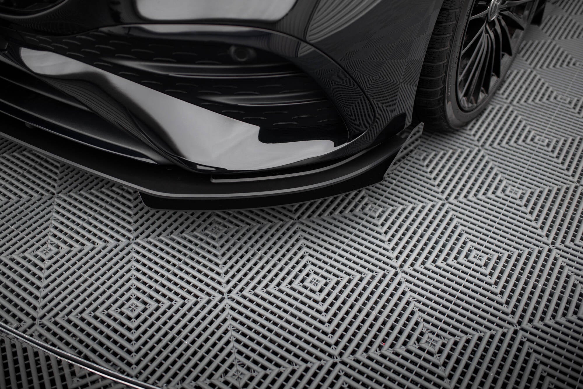 Maxton Design Front Flaps para Mercedes-AMG A35 W177 Facelift - imagen 1
