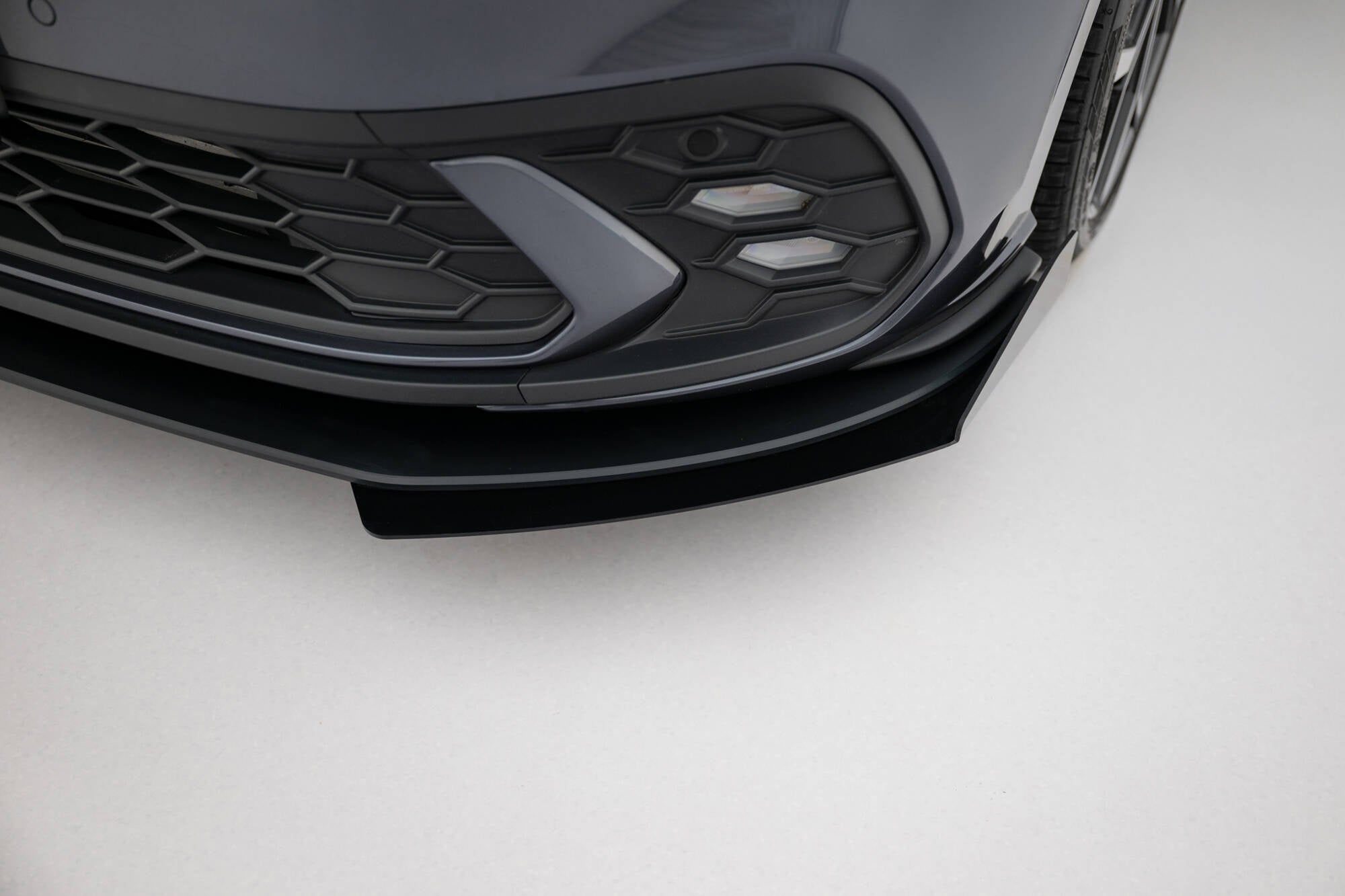 Maxton Design Front Flaps para Volkswagen Polo GTI Mk6 Facelift - imagen 1