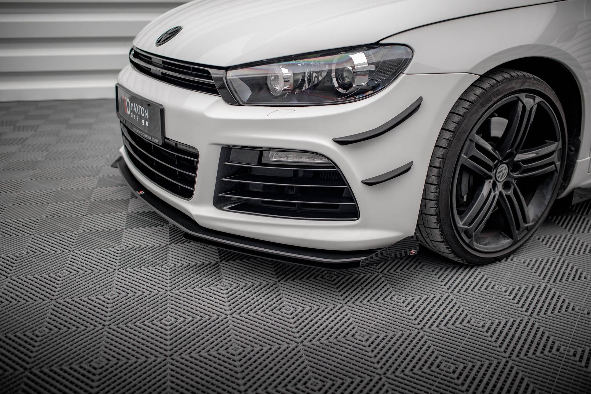 Maxton Design Front Flaps para Volkswagen Scirocco R Mk3 - imagen 1
