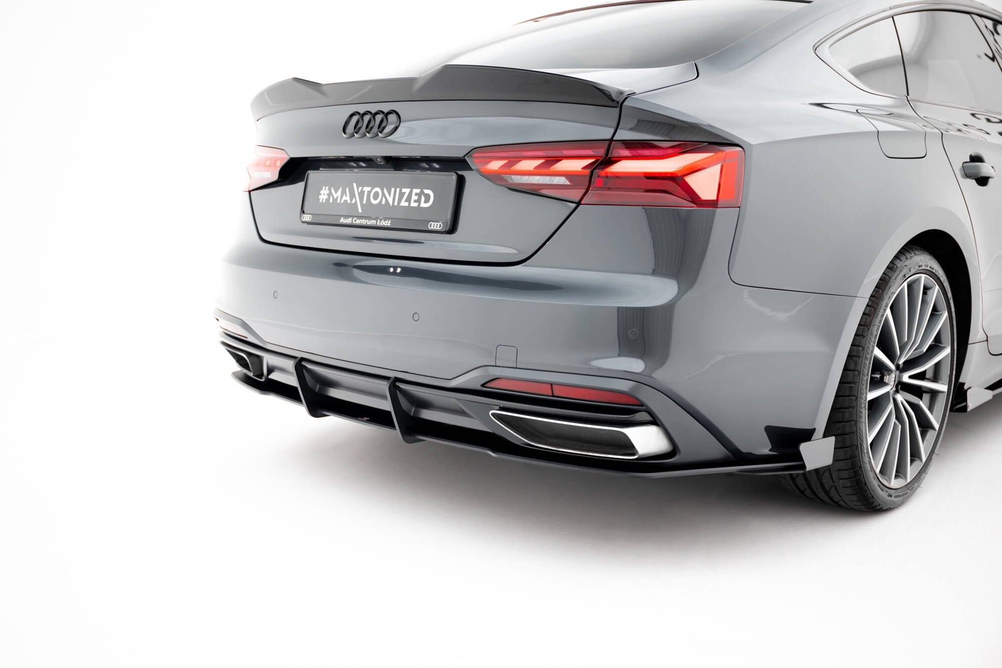 Maxton Design Rear Side Flaps para Audi A5 F5 Facelift - imagen 3