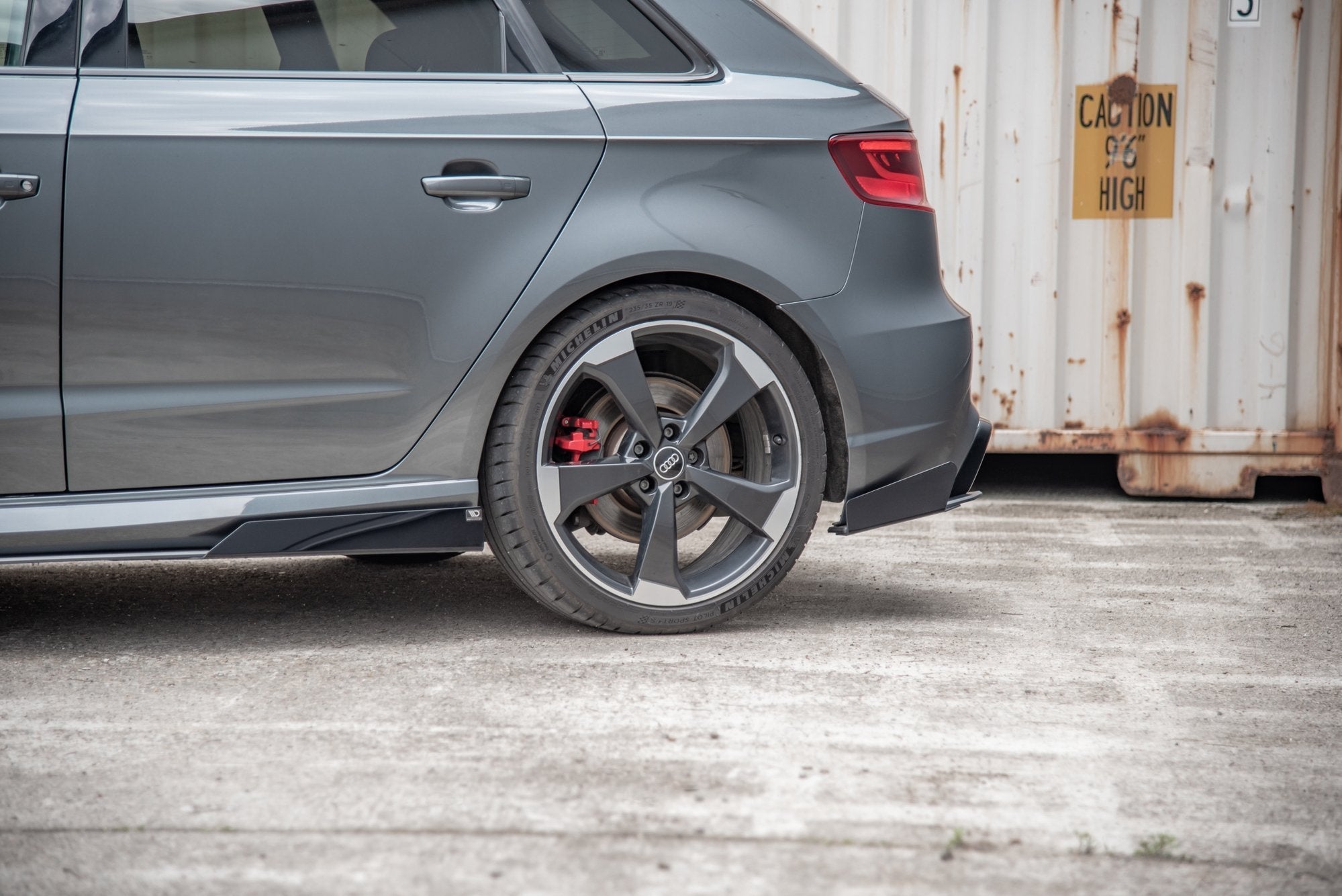 Maxton Design Rear Side Flaps para Audi RS3 8V Sportback - imagen 2