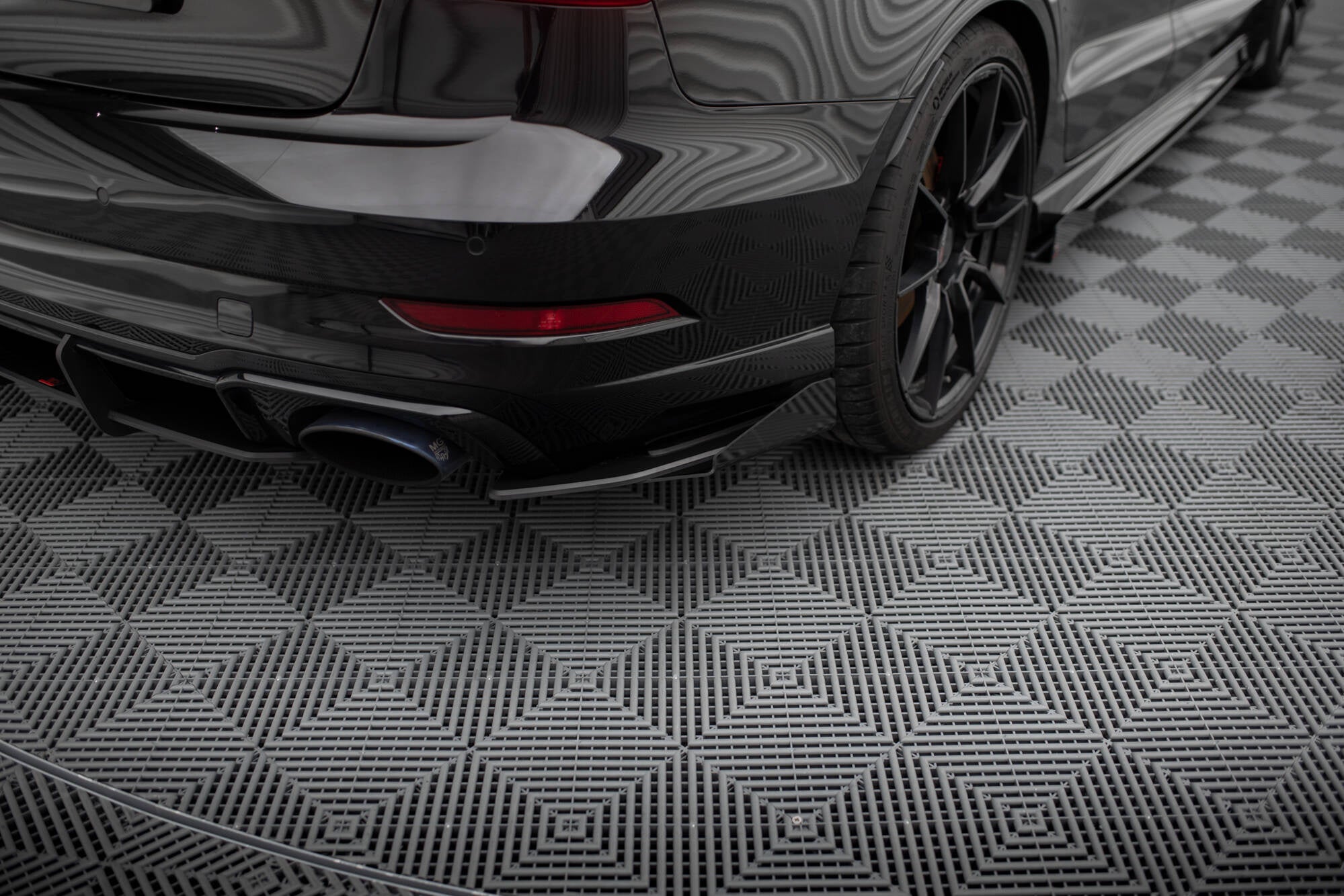 Maxton Design Rear Side Flaps para Audi RS3 Sedan 8V Facelift - imagen 2