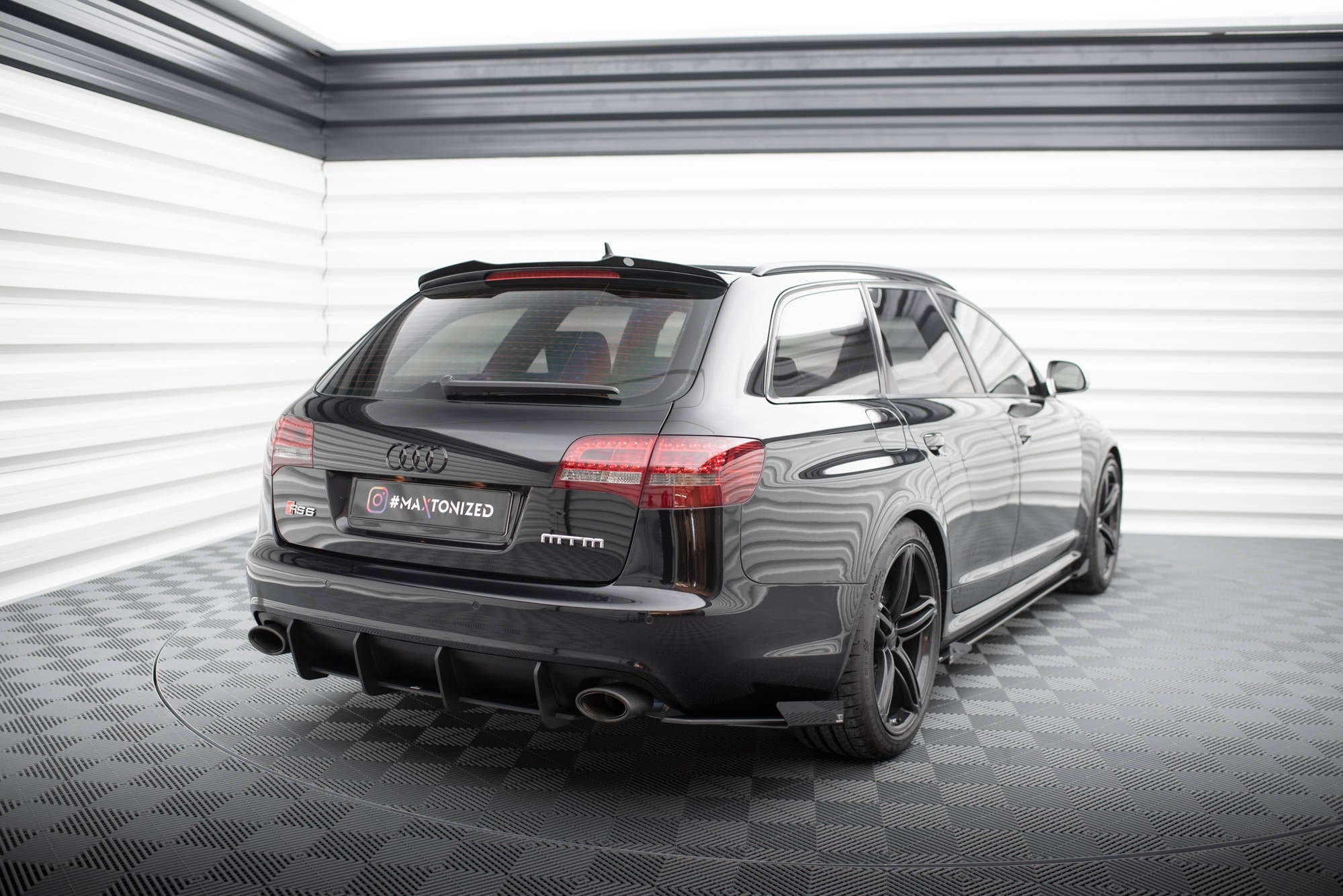 Maxton Design Rear Side Flaps para Audi RS6 Avant C6 - imagen 2