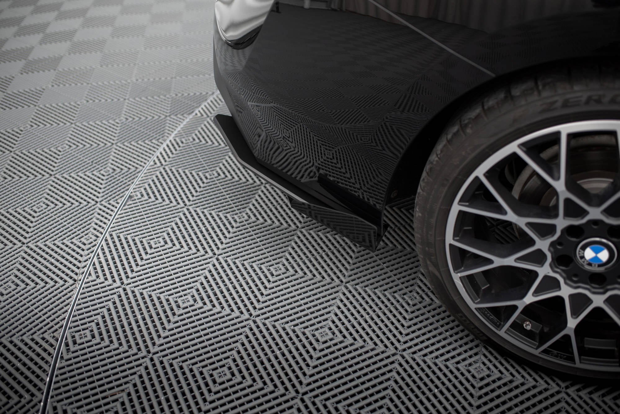 Maxton Design Rear Side Flaps para BMW 2 Coupe G42 - imagen 1