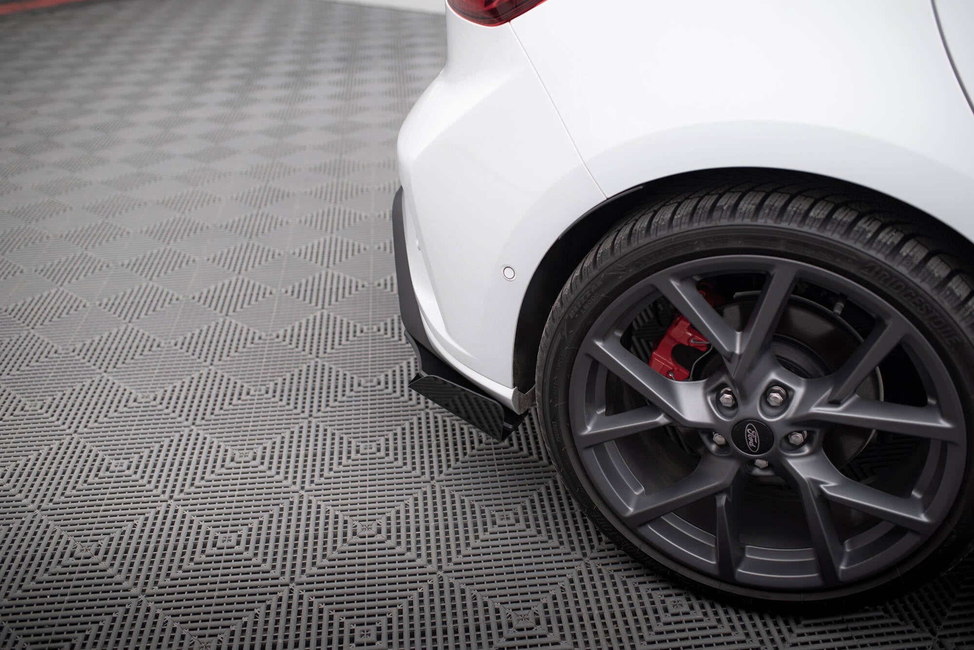 Maxton Design Rear Side Flaps para Ford Focus ST Mk4 - imagen 3