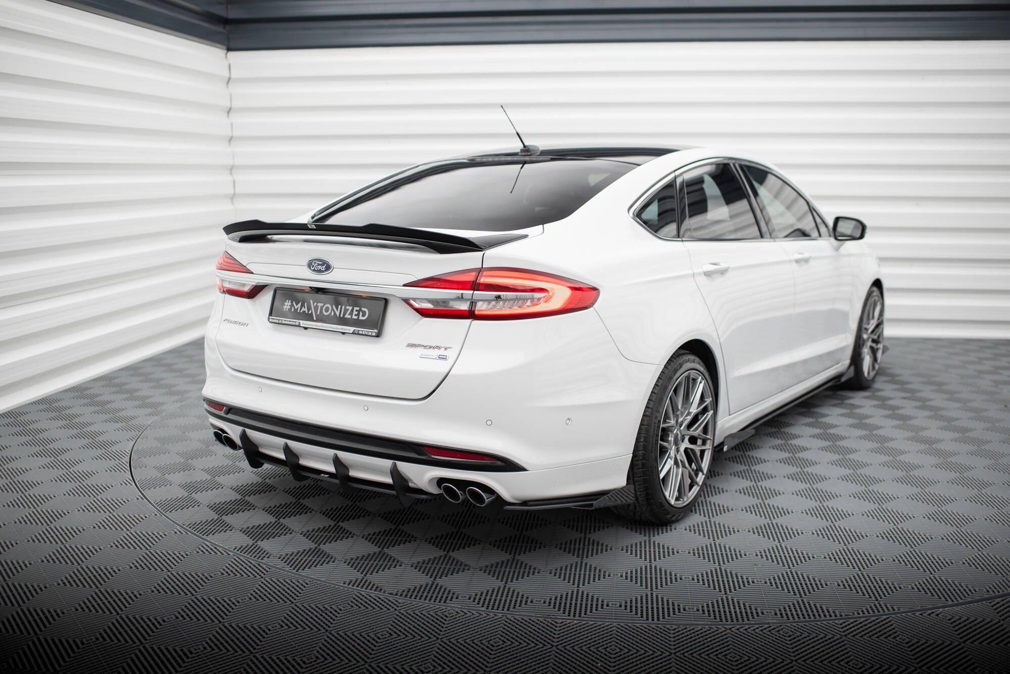 Maxton Design Rear Side Flaps para Ford Mondeo Sport Mk5 Facelift / Fusion Sport Mk2 Facelift - imagen 2