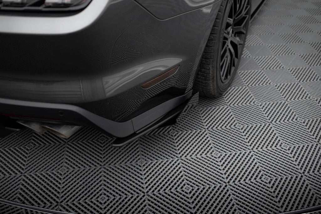 Maxton Design Rear Side Flaps para Ford Mustang GT Mk6 - imagen 3