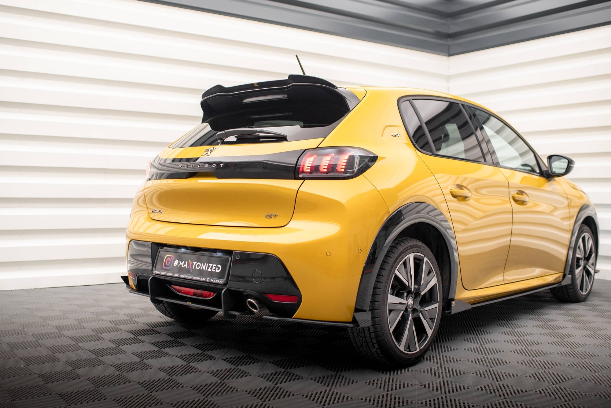 Maxton Design Rear Side Flaps para Peugeot 208 GT Mk2 - imagen 2