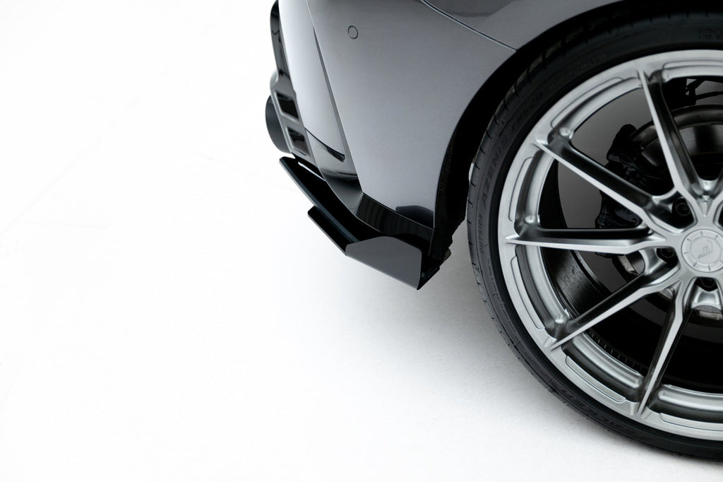 Maxton Design Rear Side Flaps V.2 para BMW M135i F70 - imagen 1