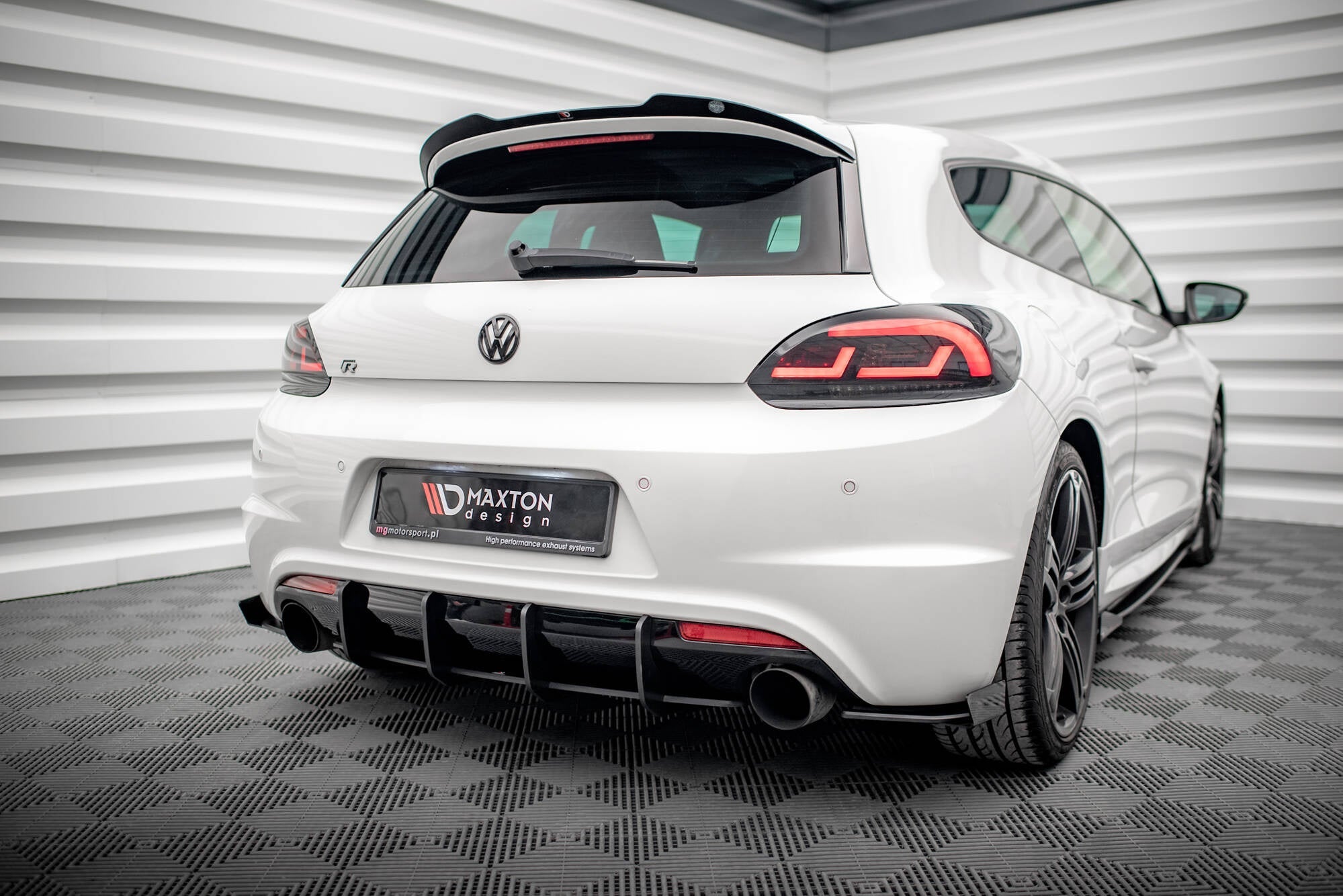 Maxton Design Rear Side Flaps para Volkswagen Scirocco R Mk3 - imagen 2