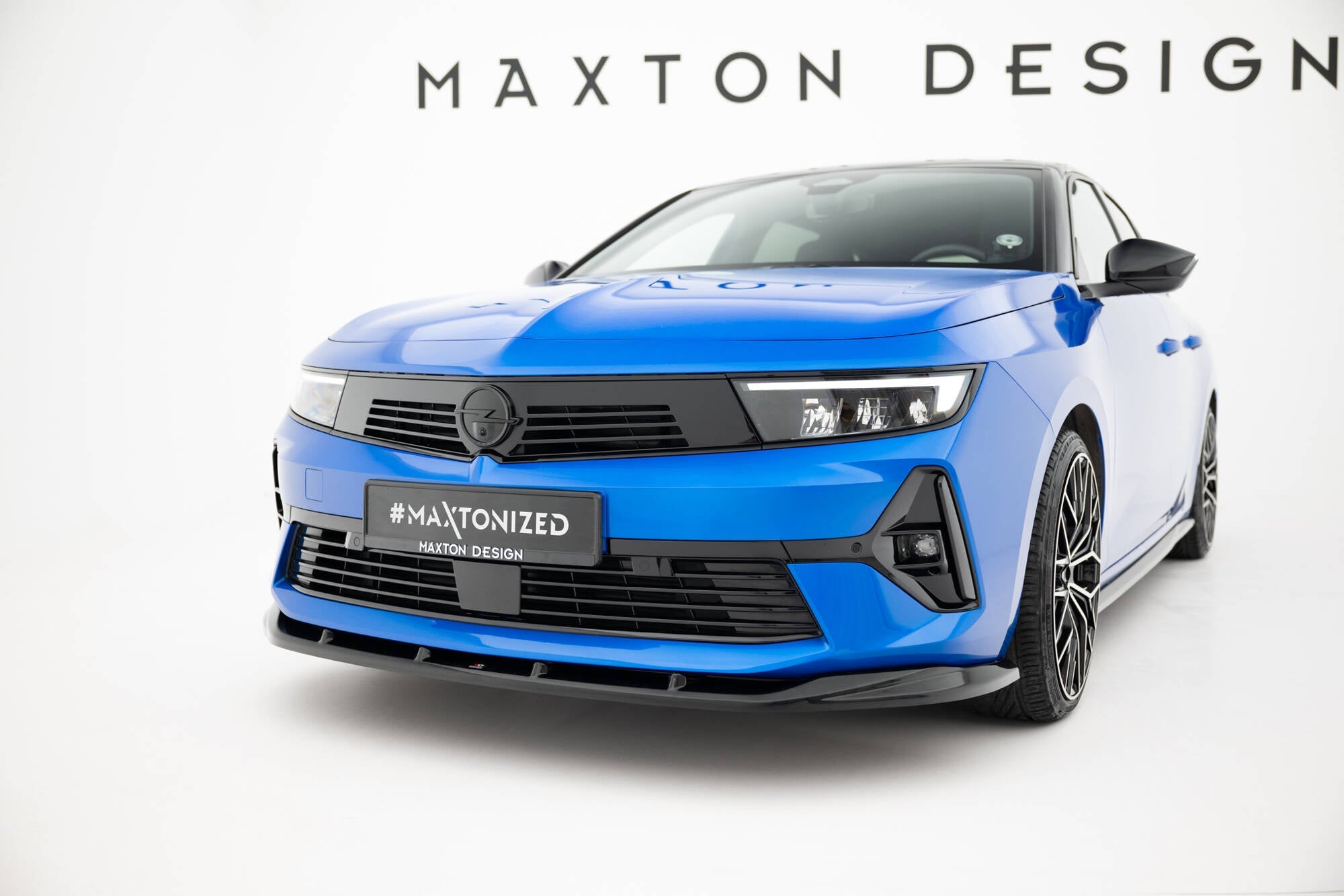Maxton Design Splitter delantero V.2 para Opel Astra L (Mk6) - imagen 1