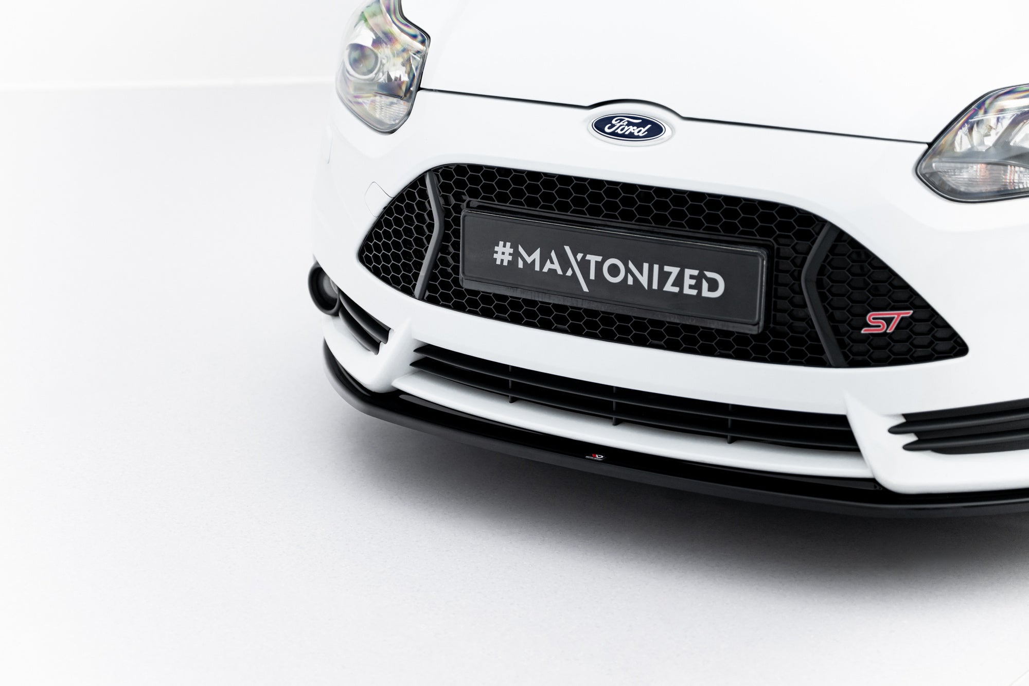 Maxton Design Splitter delantero V.2 para Ford Focus ST Mk3 - imagen 5