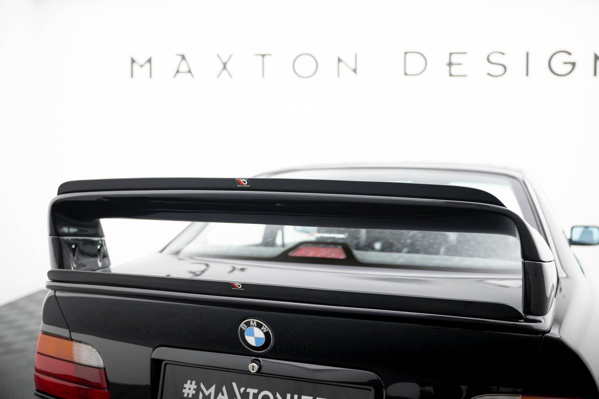 Maxton Design Upper Spoiler Cap para BMW M3 / 3 M-Pack E36 Coupe GT Class - imagen 1