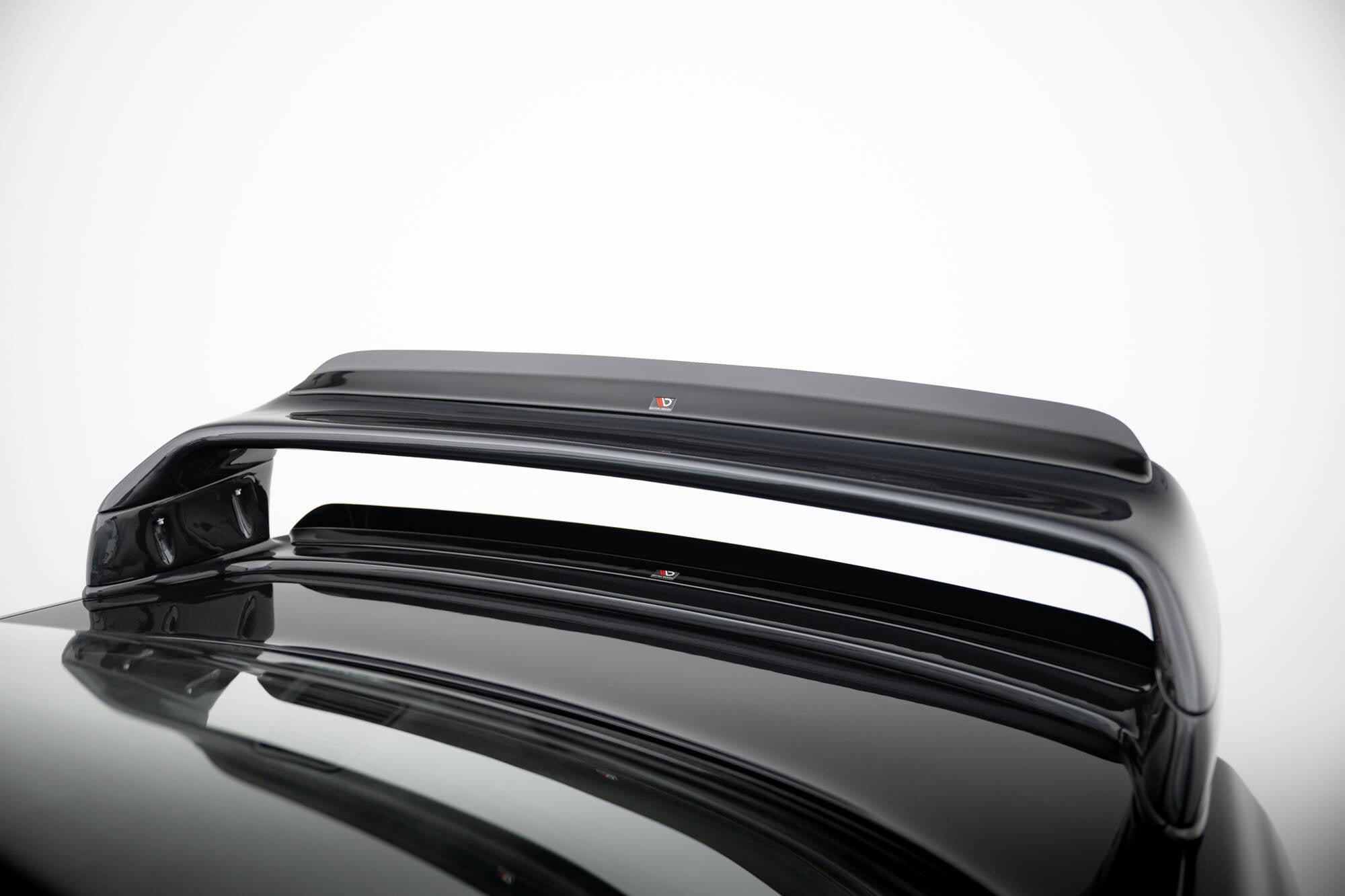Maxton Design Upper Spoiler Cap para BMW M3 / 3 M-Pack E36 Coupe GT Class - imagen 3