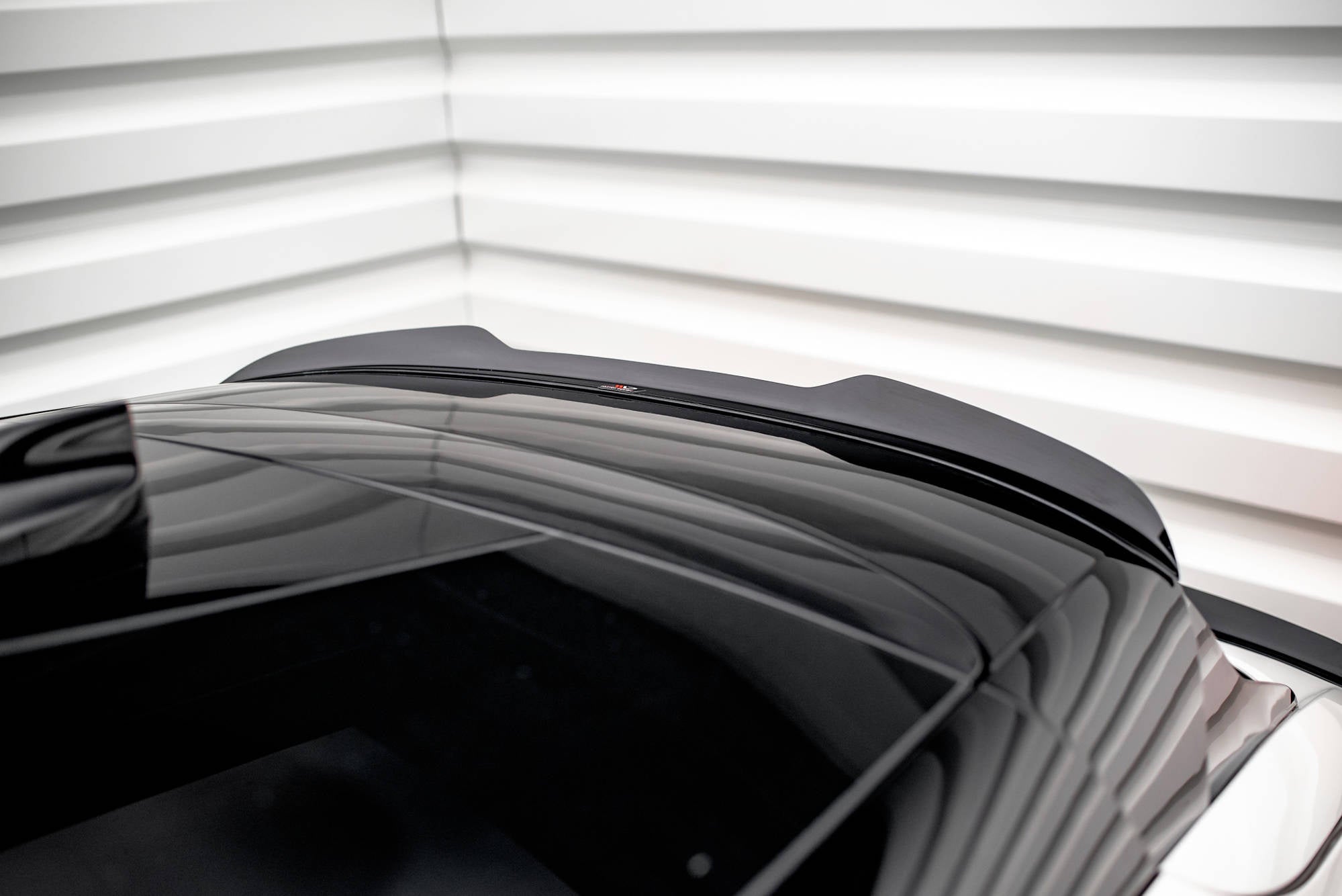 Maxton Design Upper Spoiler Cap para Ford Mustang Mach-E Mk1 - imagen 3