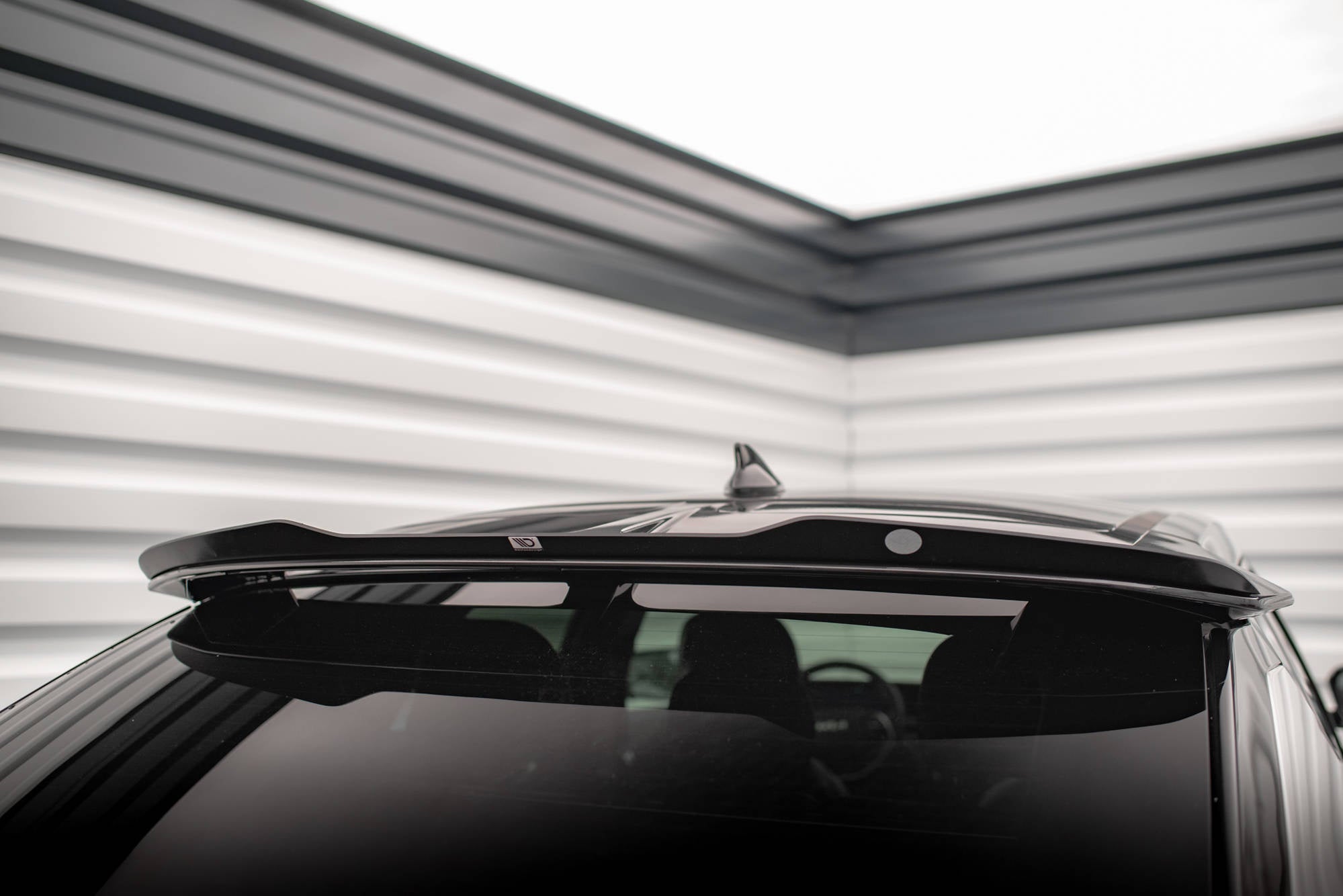 Maxton Design Upper Spoiler Cap para Kia EV6 GT-Line Mk1 - imagen 1