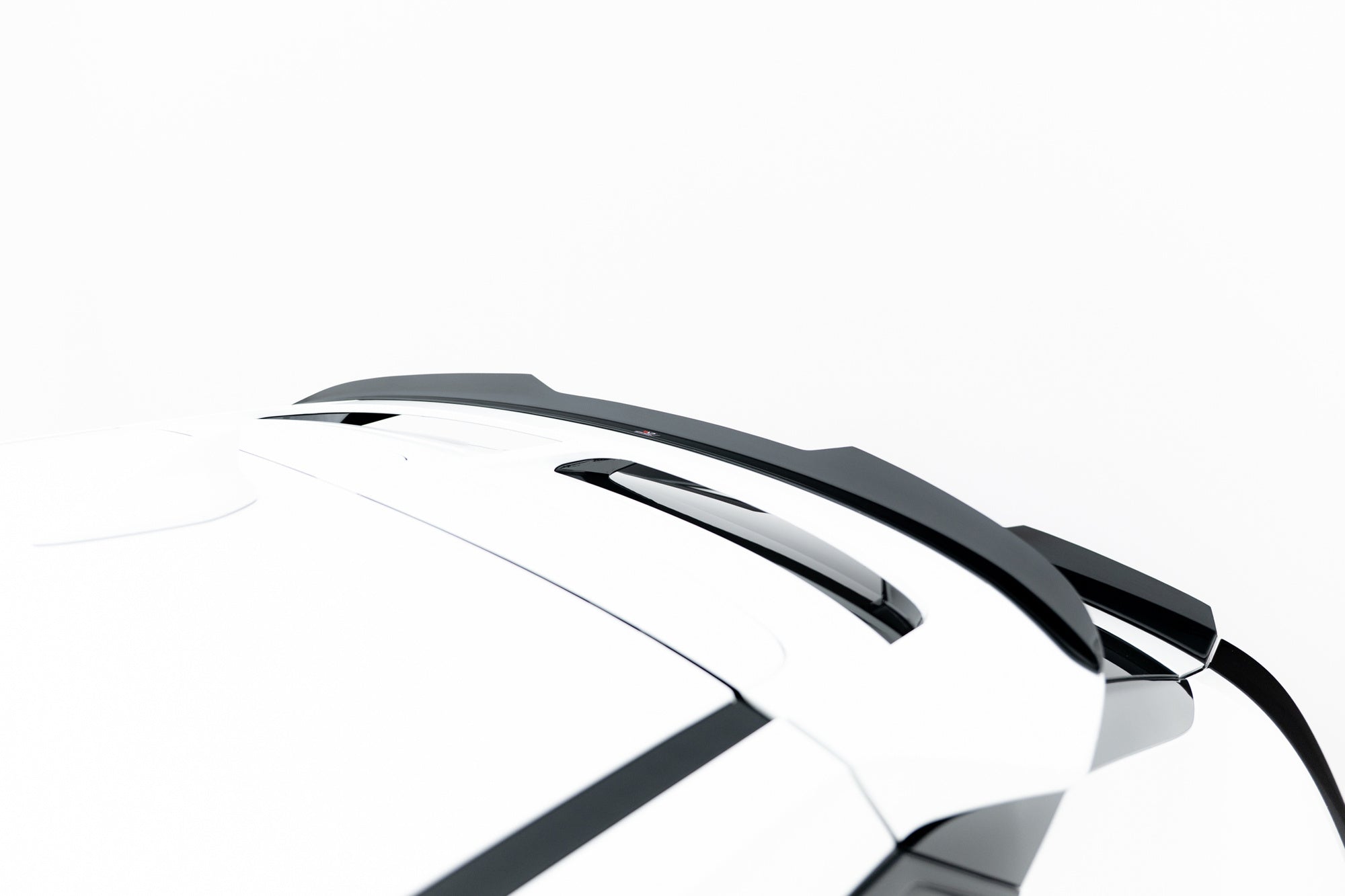 Maxton Design Upper Spoiler Cap para Kia EV6 Mk1 - imagen 2