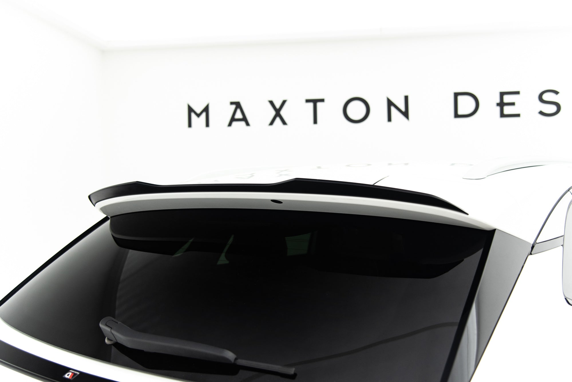 Maxton Design Upper Spoiler Cap para MG HS Mk2 - imagen 1