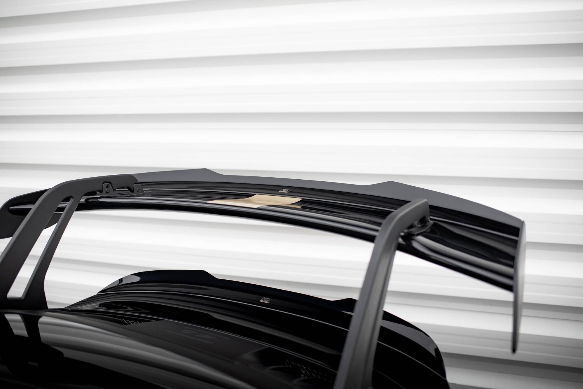 Maxton Design Upper Spoiler Cap para Porsche 911 992 GT3 - imagen 4
