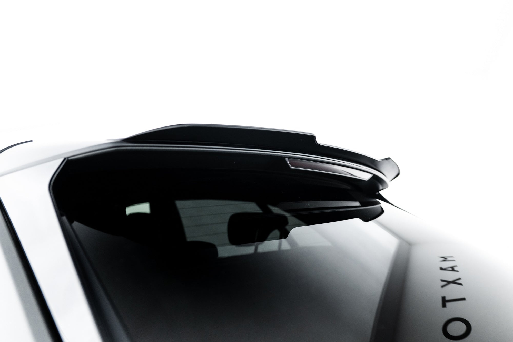Maxton Design Upper Spoiler Cap para Audi Q8 S-line / SQ8 Mk1 Facelift - imagen 1