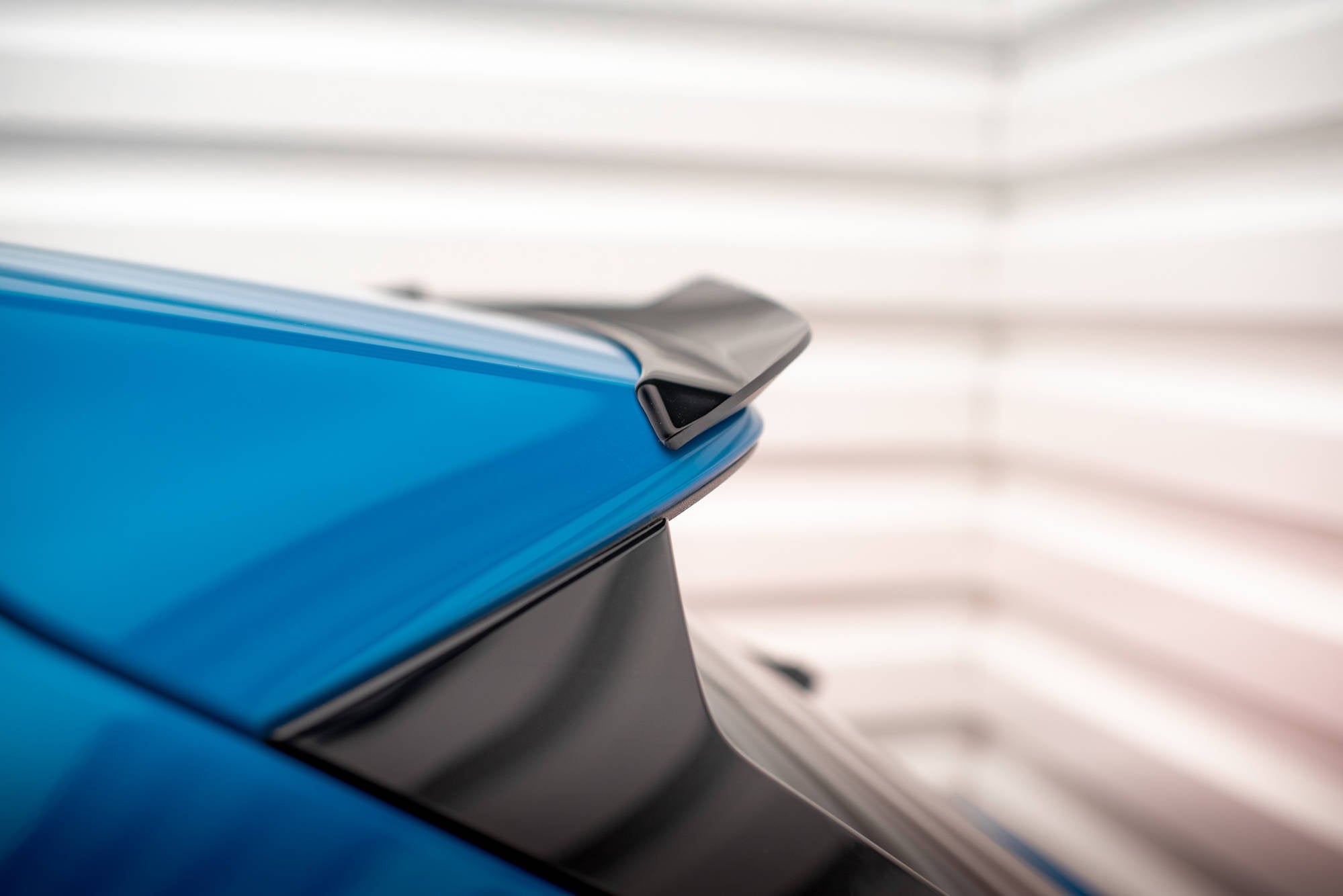 Maxton Design Upper Spoiler Cap para Audi e-tron - imagen 3
