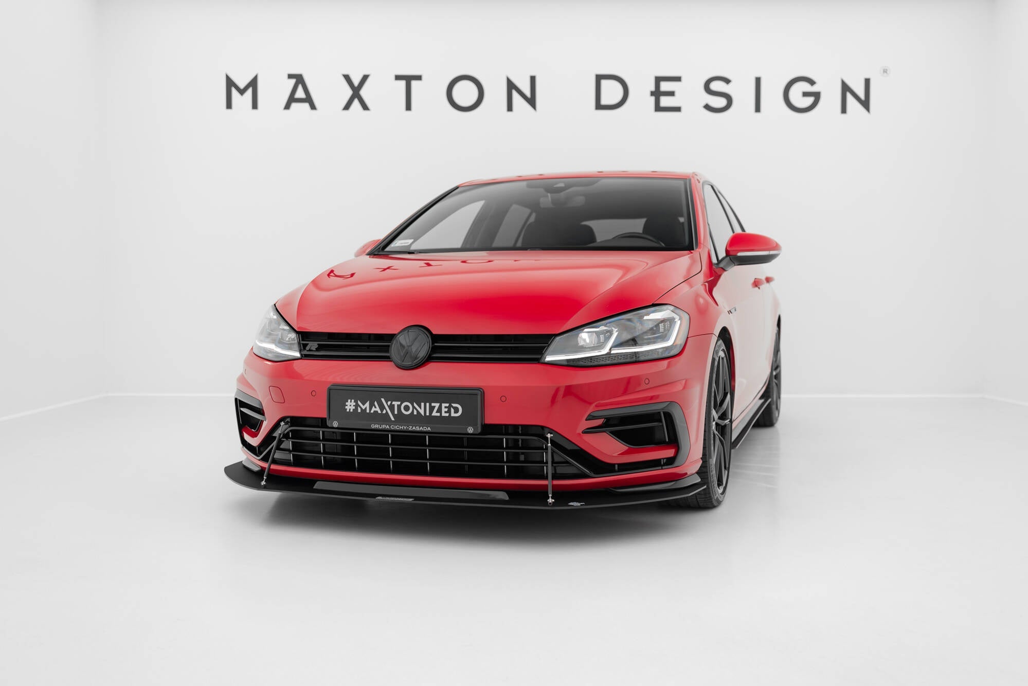 Maxton Design Hybrid Front Racing Splitter para Volkswagen Golf Mk7 R / R-Line Facelift - imagen 1
