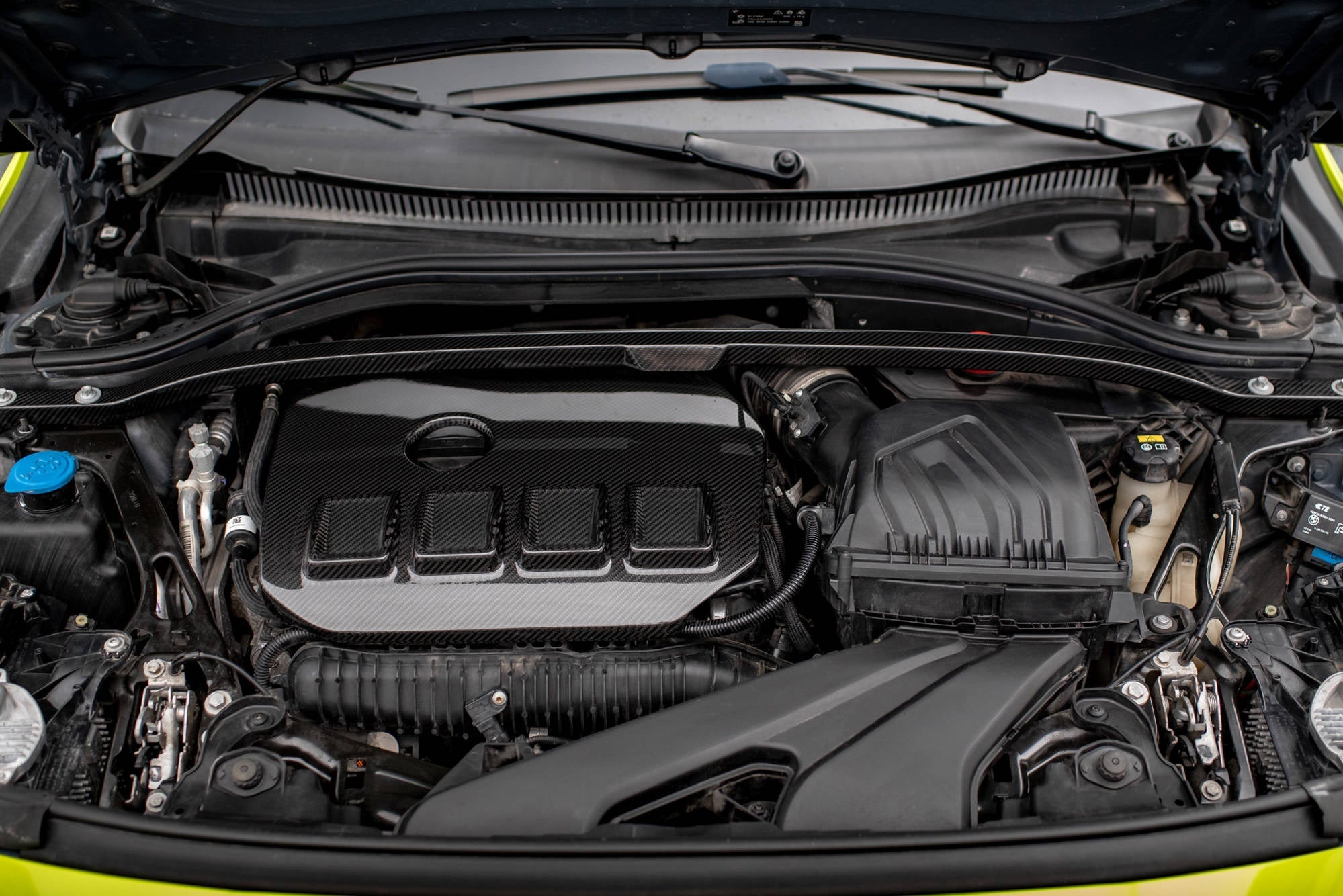 Maxton Design Carbon Fiber Engine Cover para BMW M135i F40 / F70 - imagen 4