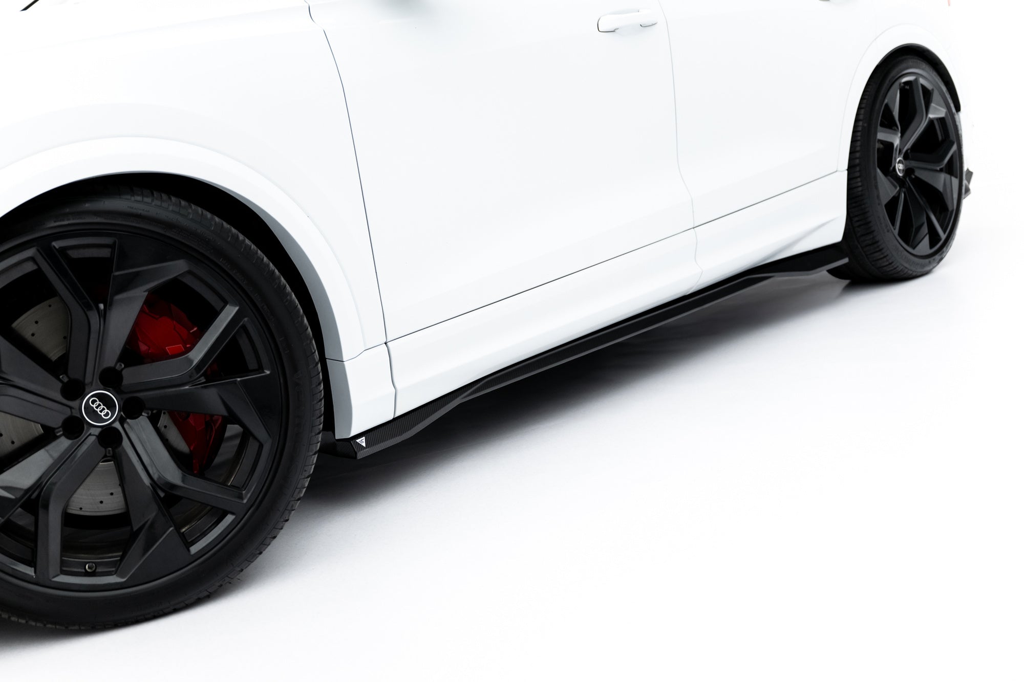 Maxton Design Prepreg Carbon Fiber Side Skirts para Audi RSQ8 Mk1 - imagen 1