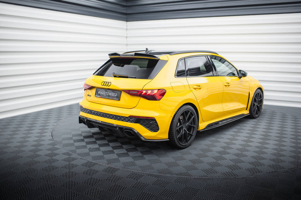 Maxton Design Splitters laterales traseros de fibra de carbono pre-preg para Audi RS3 Sportback 8Y - imagen 6