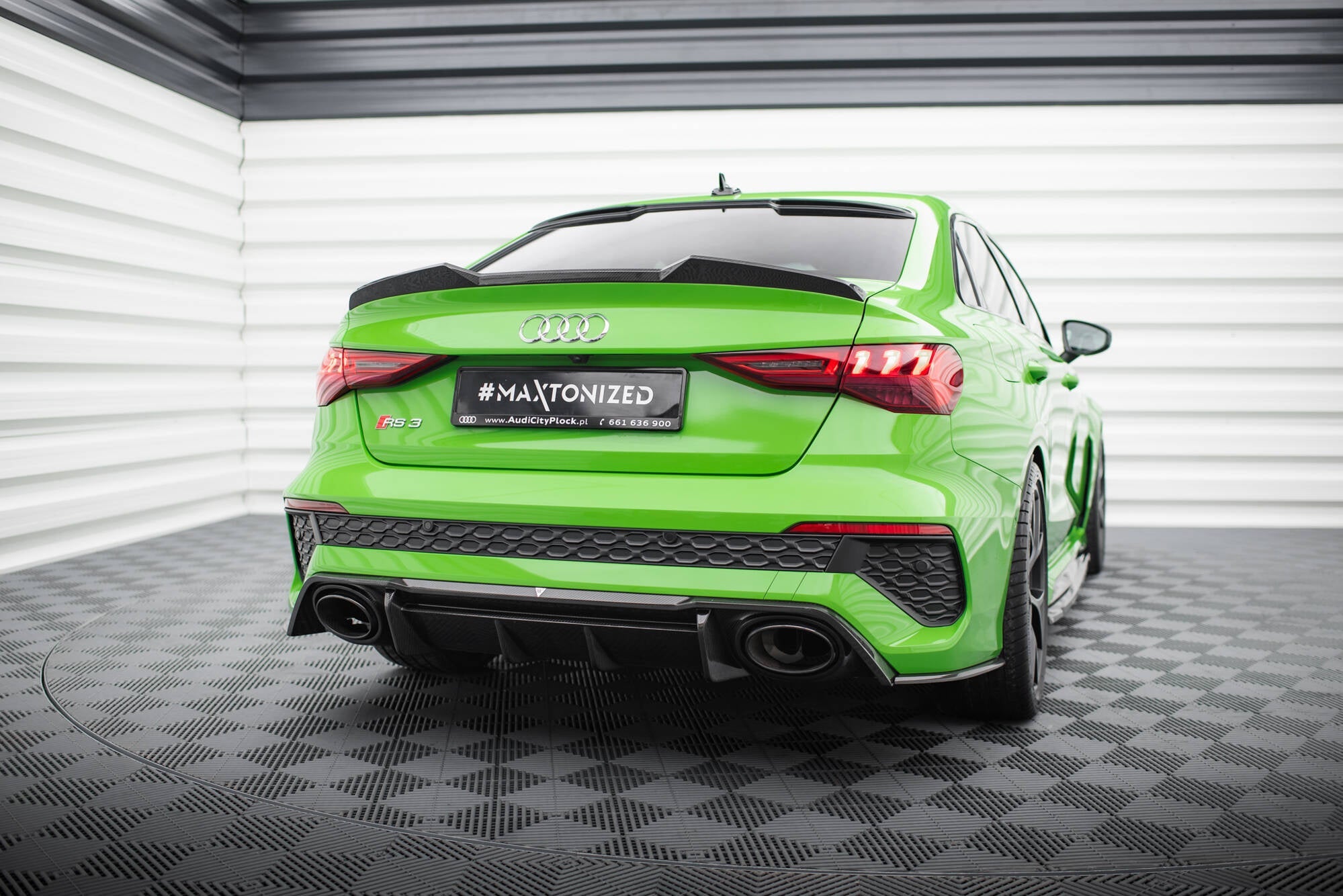 Maxton Design Splitters laterales traseros de fibra de carbono pre-preg V.2 para Audi RS3 Sedan 8Y - imagen 2
