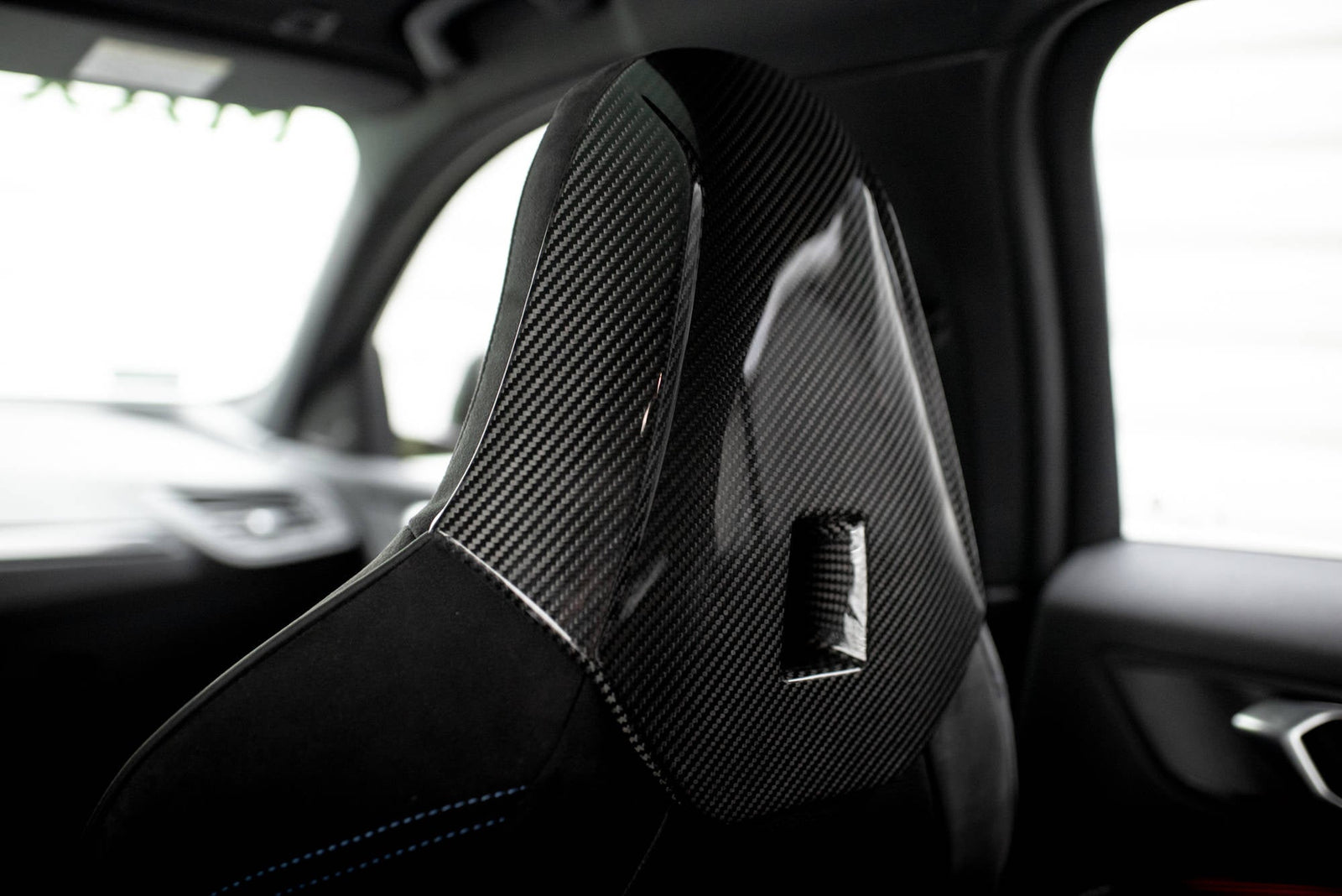Maxton Design Prepreg Carbon Fiber Headrests para BMW 1 F40 M135i - imagen 1