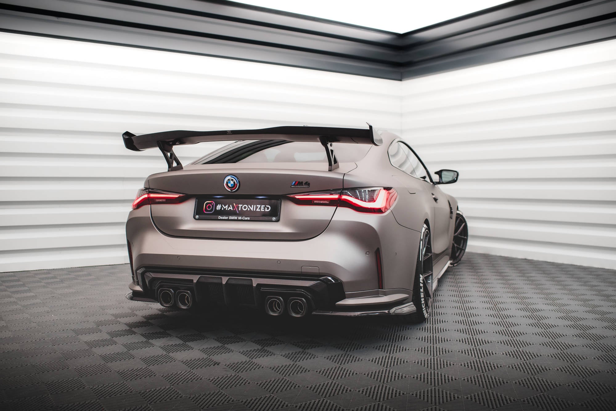 Maxton Design Prepreg Carbon Fiber Rear Diffuser para BMW M3 Sedan / Touring G80 / G81 - imagen 5