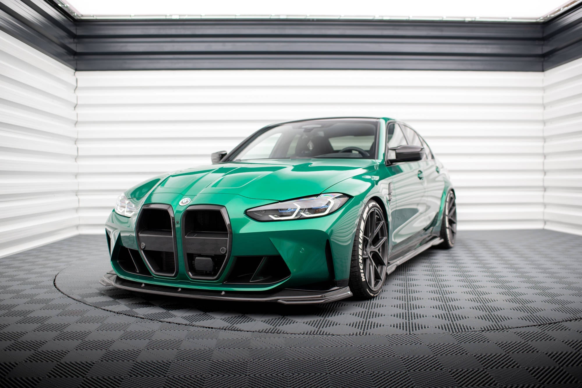 Maxton Design Carbon Fiber Front Grill Prepreg para BMW M4 G82 / M3 G80 - version with radar - imagen 5