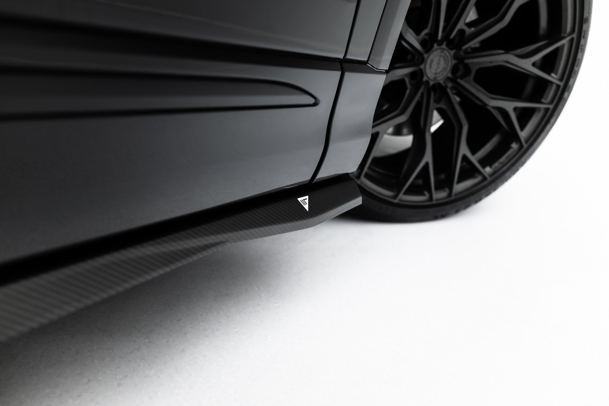 Maxton Design Set Of Prepreg Carbon Splitters para Audi Q8 S-Line Mk1 Facelift - imagen 13