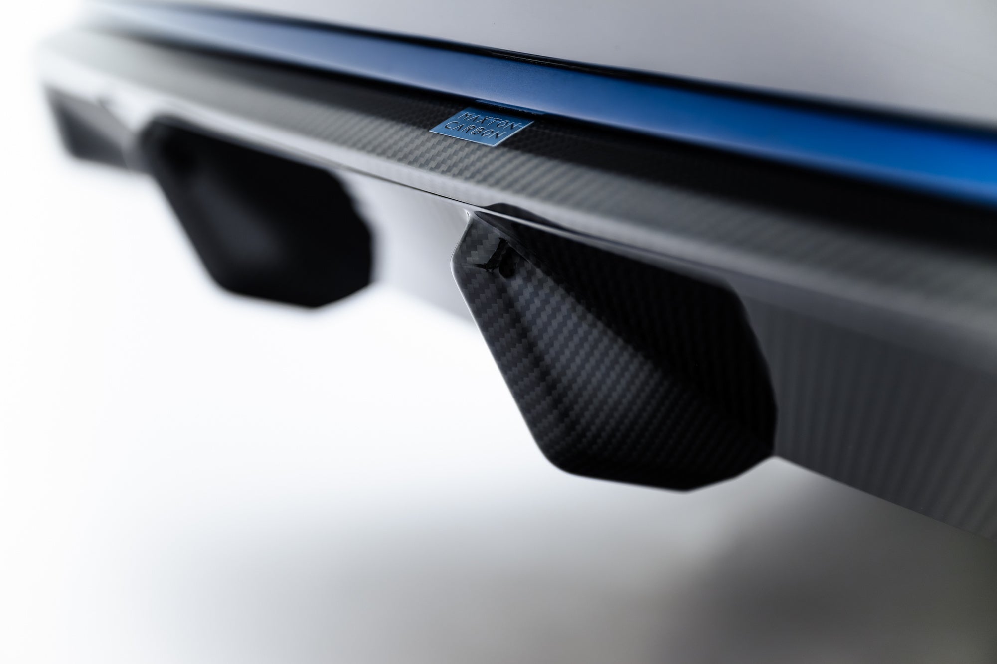 Maxton Design Set Of Prepreg Carbon Splitters para BMW X7 M-Pack G07 - imagen 32