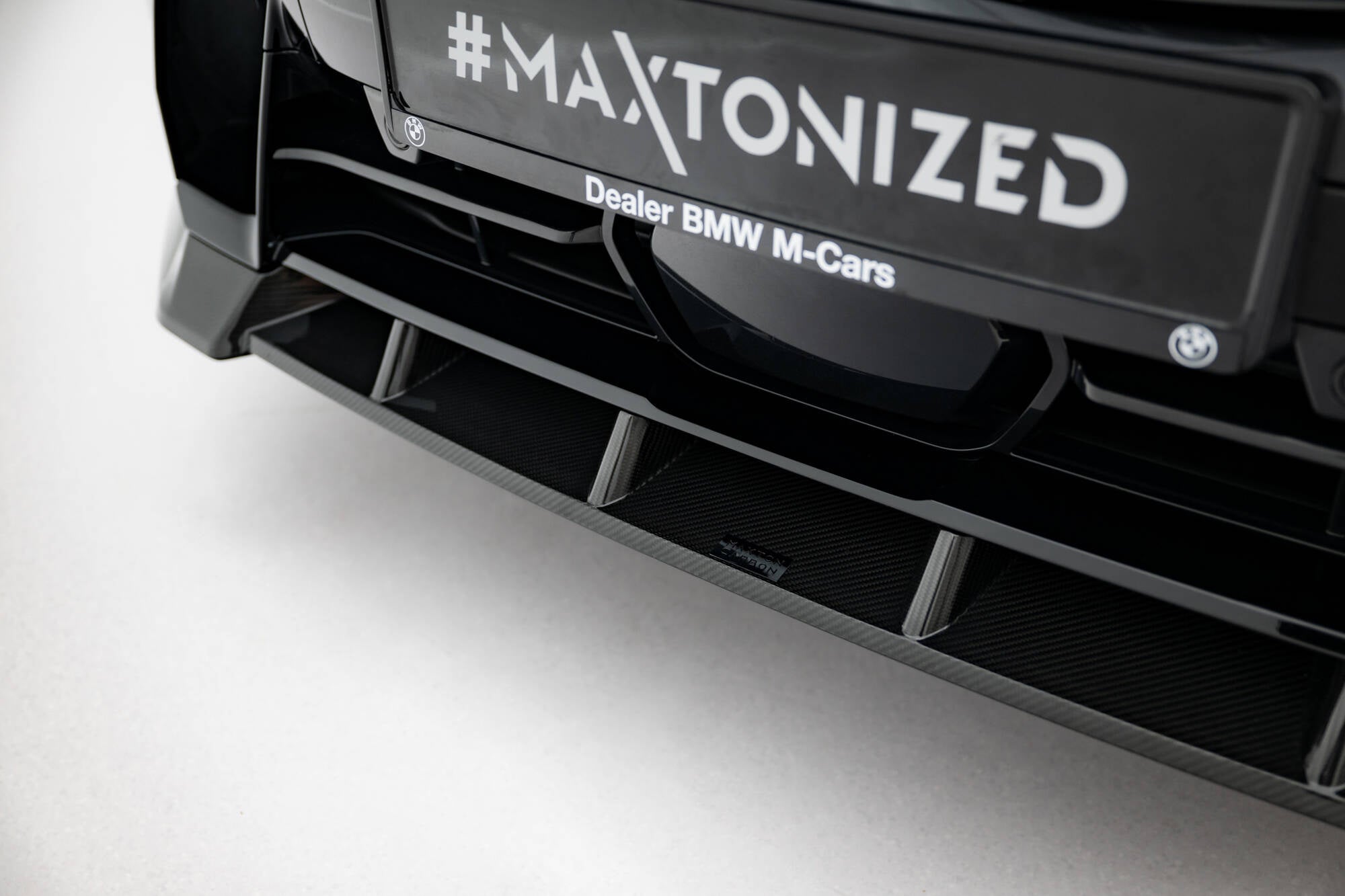 Maxton Design Set Of Prepreg Carbon Splitters V.1 para BMW X7 M-Pack G07 Facelift - imagen 8