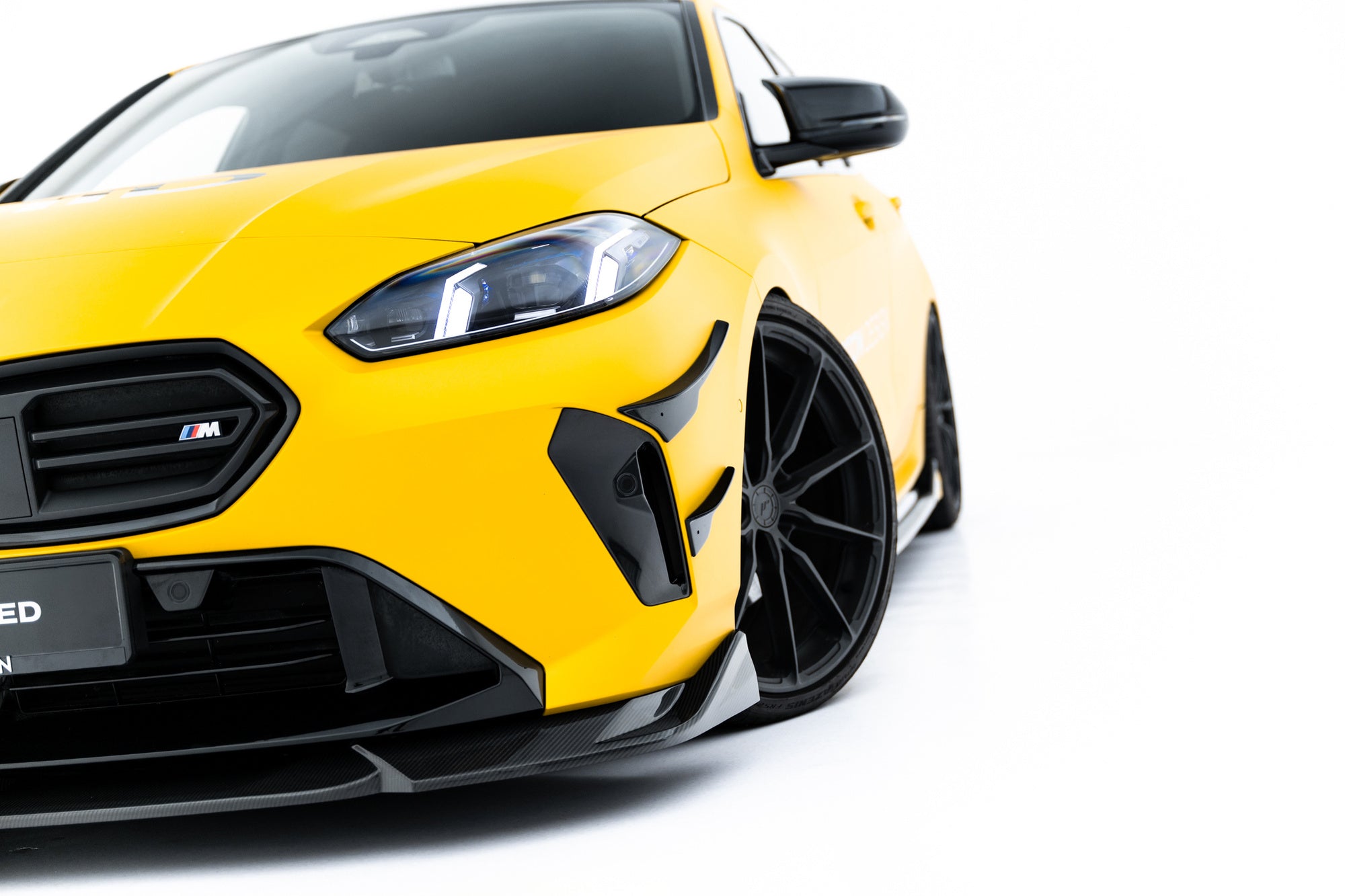 Maxton Design Splitter delantero de fibra de carbono pre-preg para BMW M135i / 1 M-Pack F70 - imagen 3