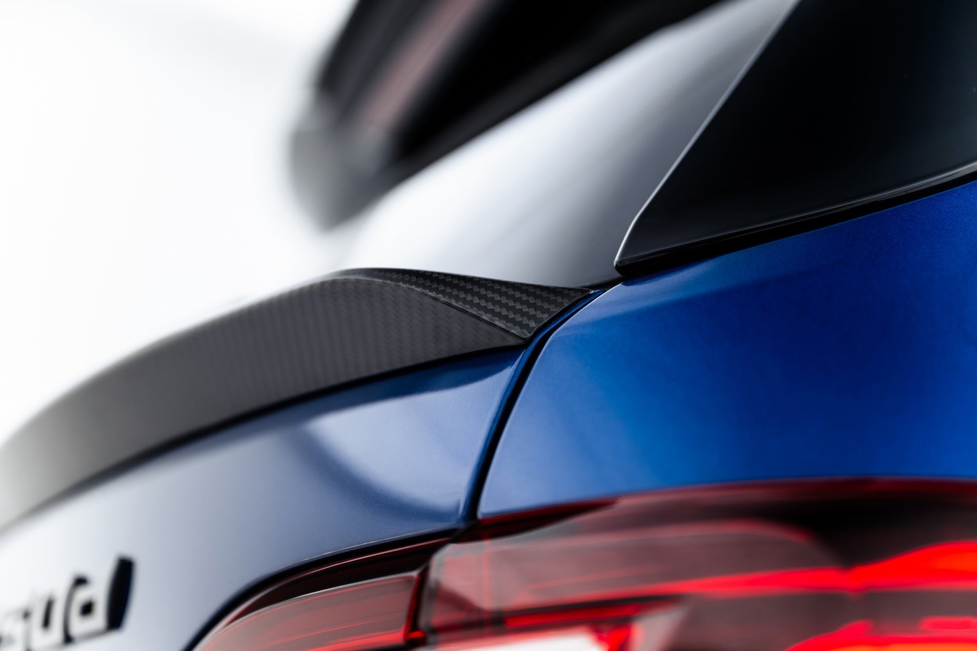 Maxton Design Prepreg Carbon Fiber Tailgate Spoiler (Lower) para BMW X7 M-Pack G07 - imagen 4