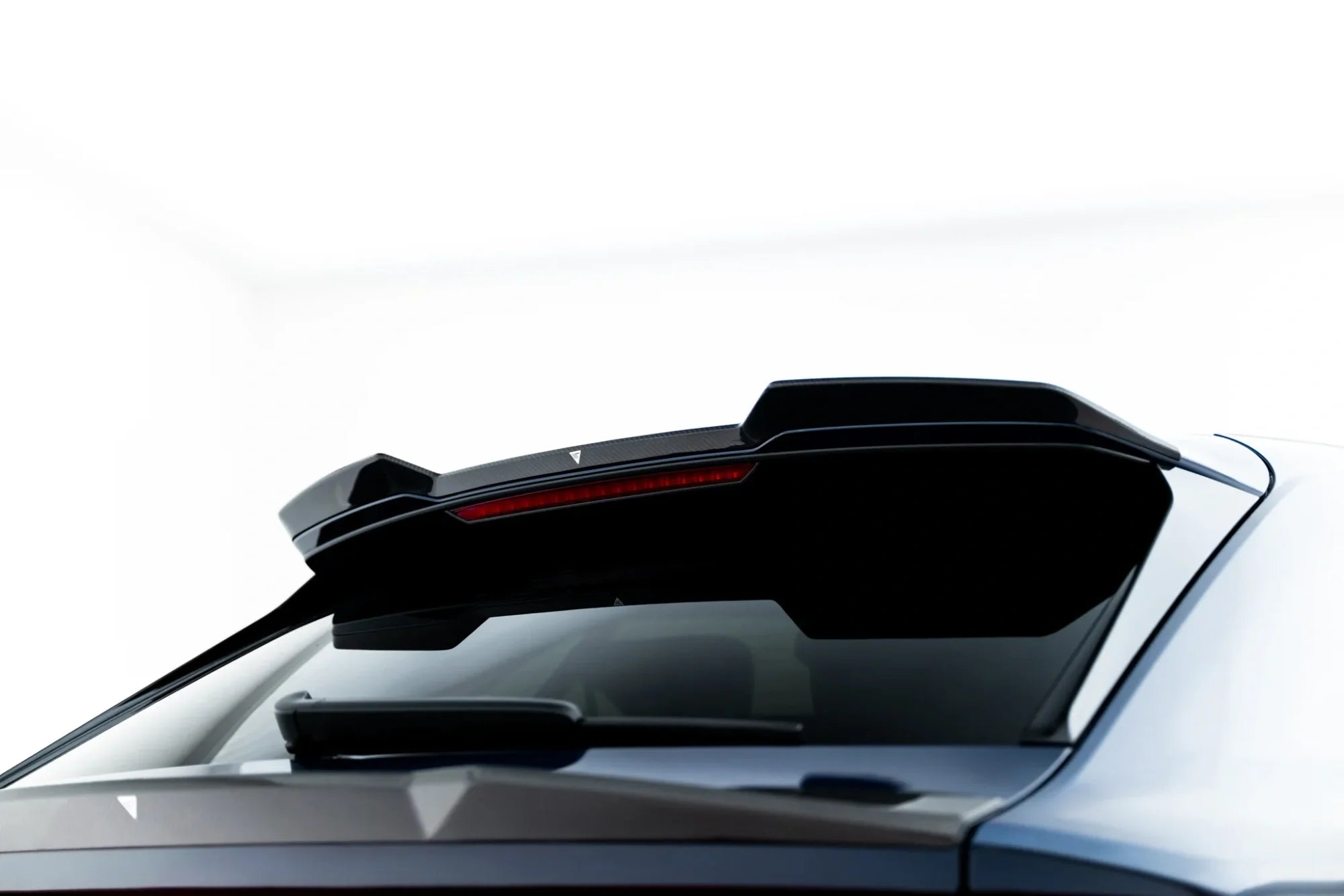 Maxton Design Prepreg Carbon Fiber Tailgate Spoiler (Upper) para Audi RSQ8 Mk1 Facelift - imagen 4