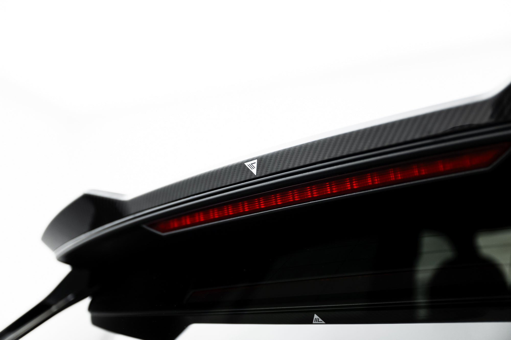 Maxton Design Prepreg Carbon Fiber Tailgate Spoiler (Upper) para Audi SQ8 / Q8 S-Line Mk1 Facelift - imagen 2