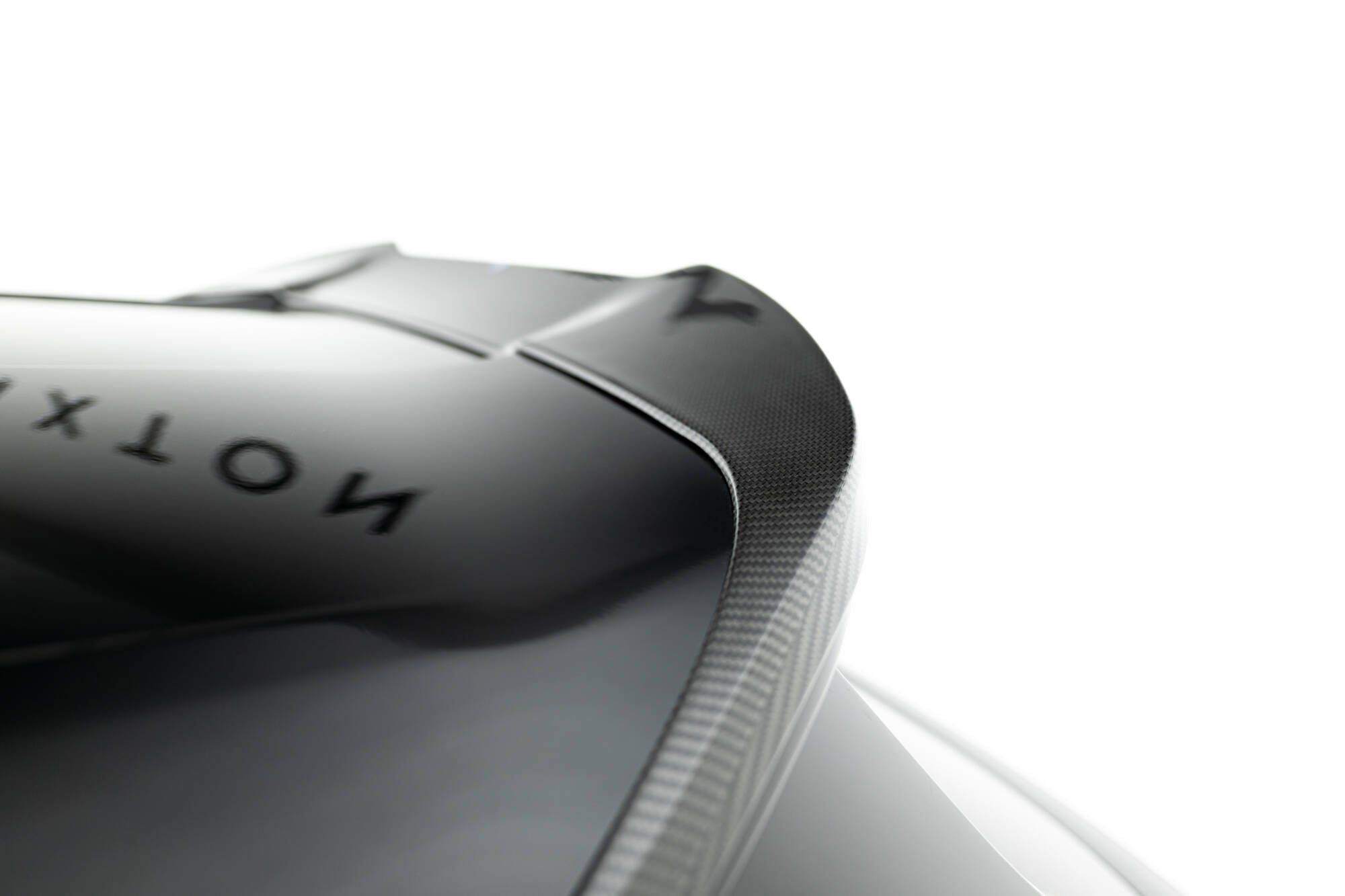 Maxton Design Prepreg Carbon Fiber Tailgate Spoiler para BMW M135i / M-Pack F70 - imagen 7