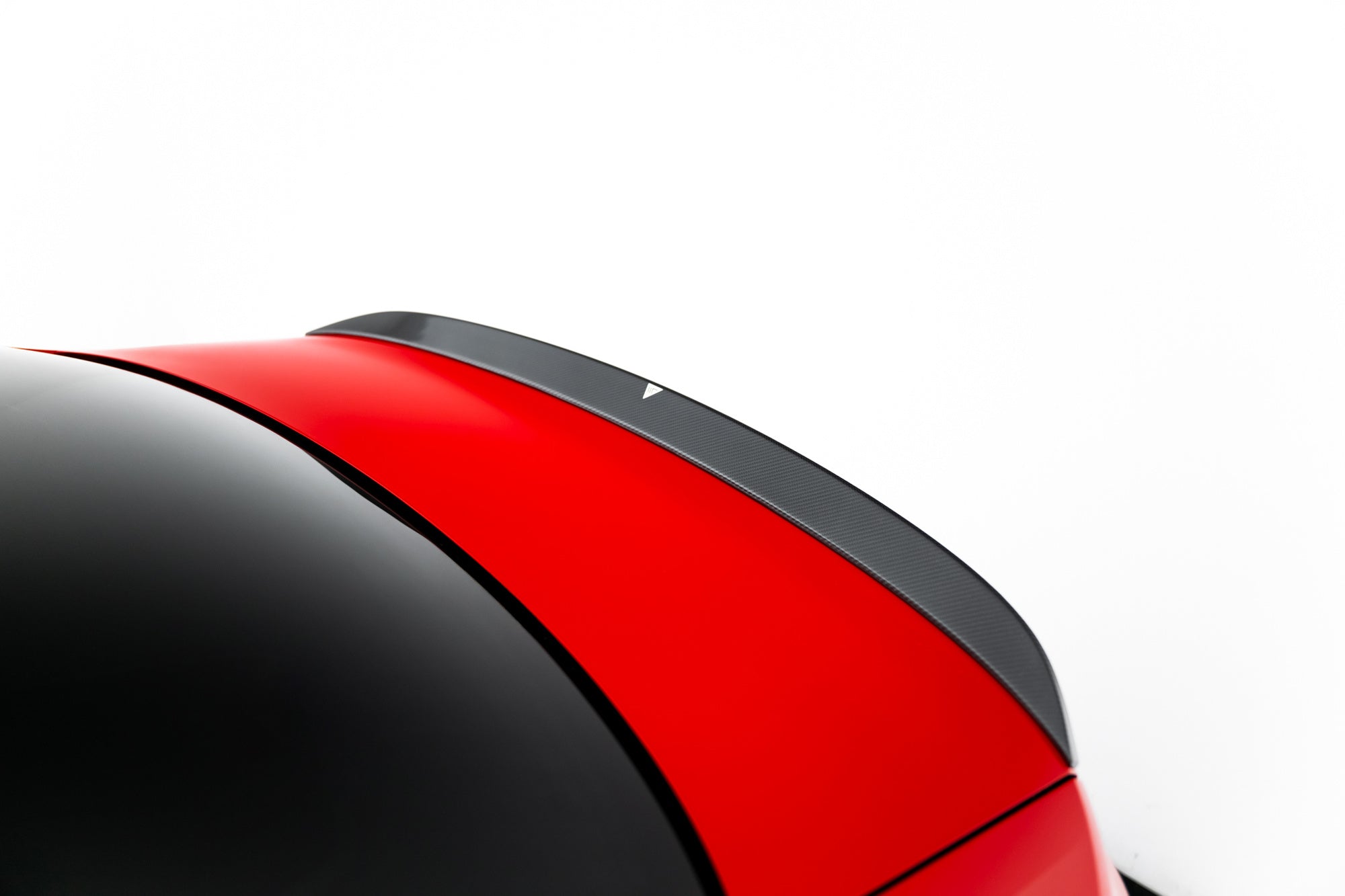 Maxton Design Prepreg Carbon Fiber Tailgate Spoiler V.2 para Audi RS3 / S3 / A3 S-Line / A3 Sedan 8Y Facelift - imagen 5